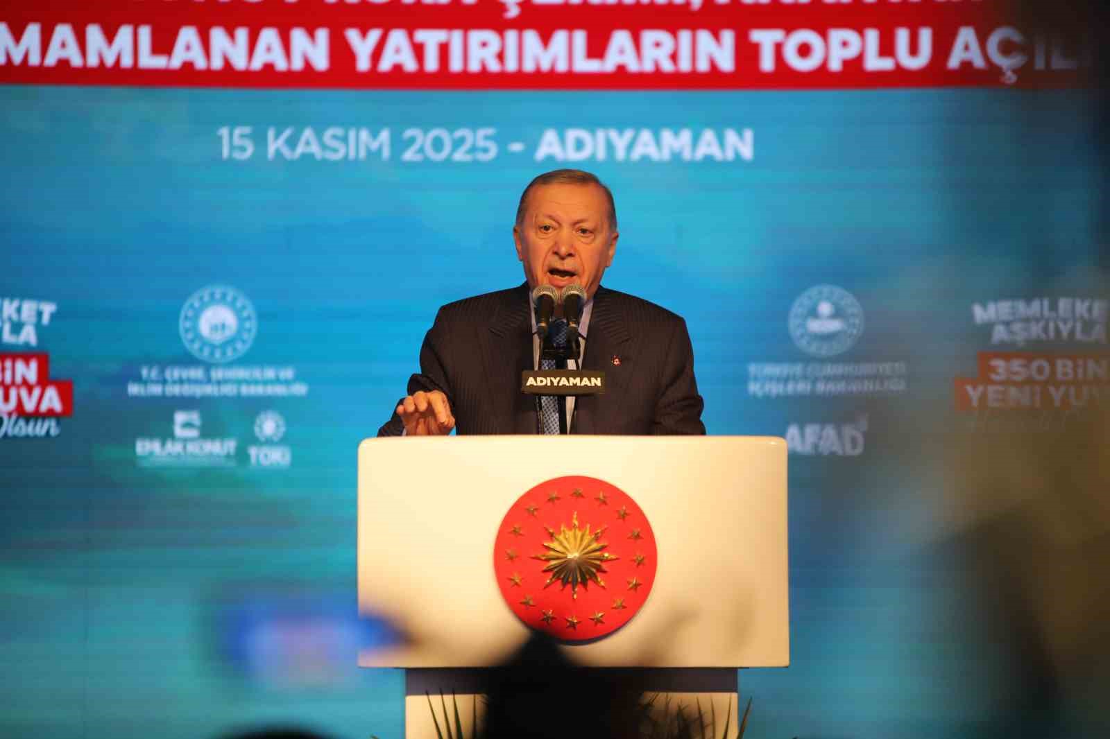 cumhurbaskani erdogan 350 bin 178 bagimsiz bolumun anahtarlarini hak sahibi kardeslerimize takdim etmis oluyoruz LLnty47Z
