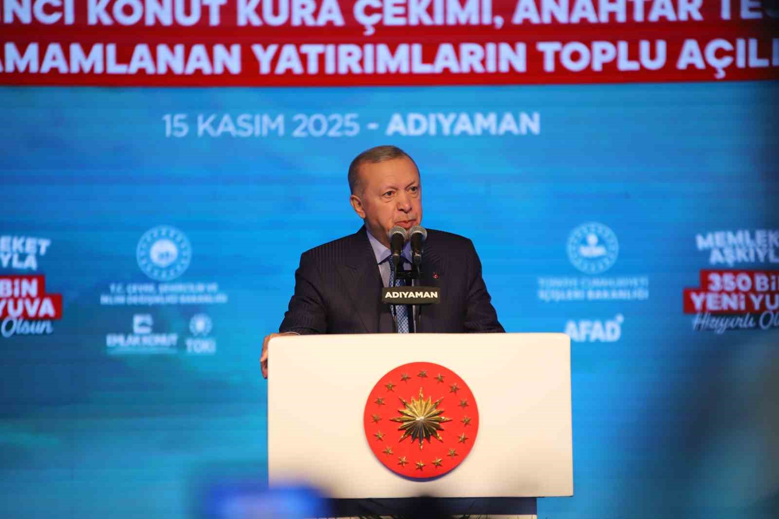 cumhurbaskani erdogan 350 bin 178 bagimsiz bolumun anahtarlarini hak sahibi kardeslerimize takdim etmis oluyoruz LitwTTfC