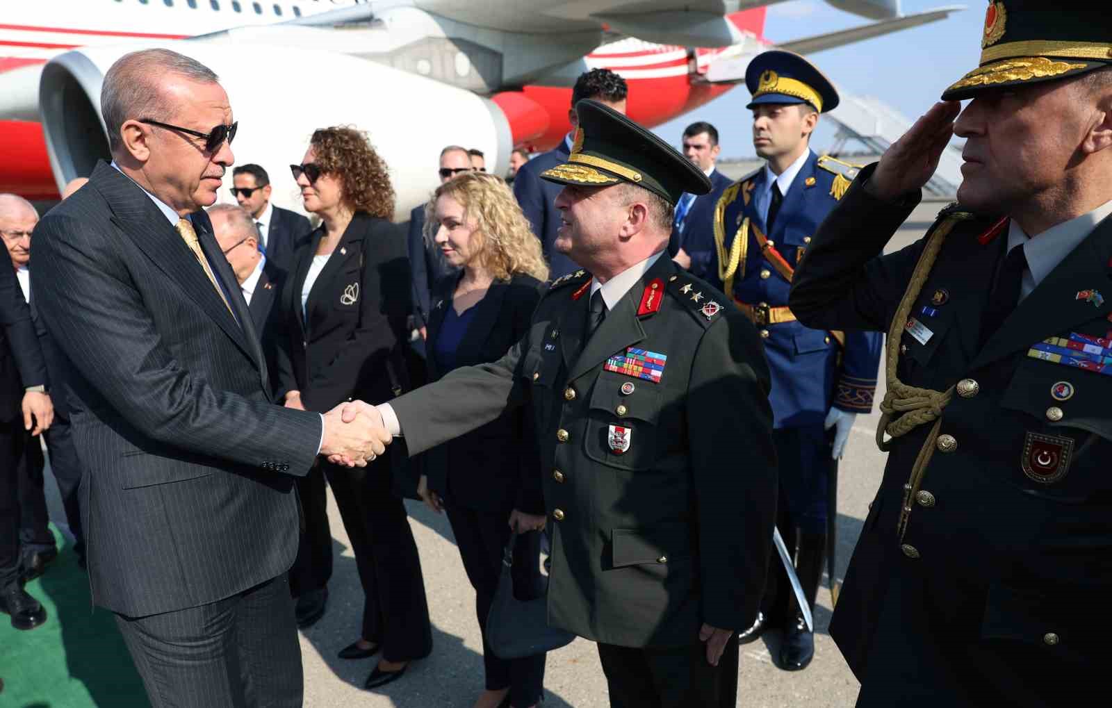 Cumhurbaşkanı Erdoğan, 8 Kasım Zafer Günü kutlamalarına katılmak üzere Azerbaycan’da 7 cumhurbaskani erdogan 8 kasim zafer gunu kutlamalarina katilmak uzere azerbaycanda 3 E6FI6AEW