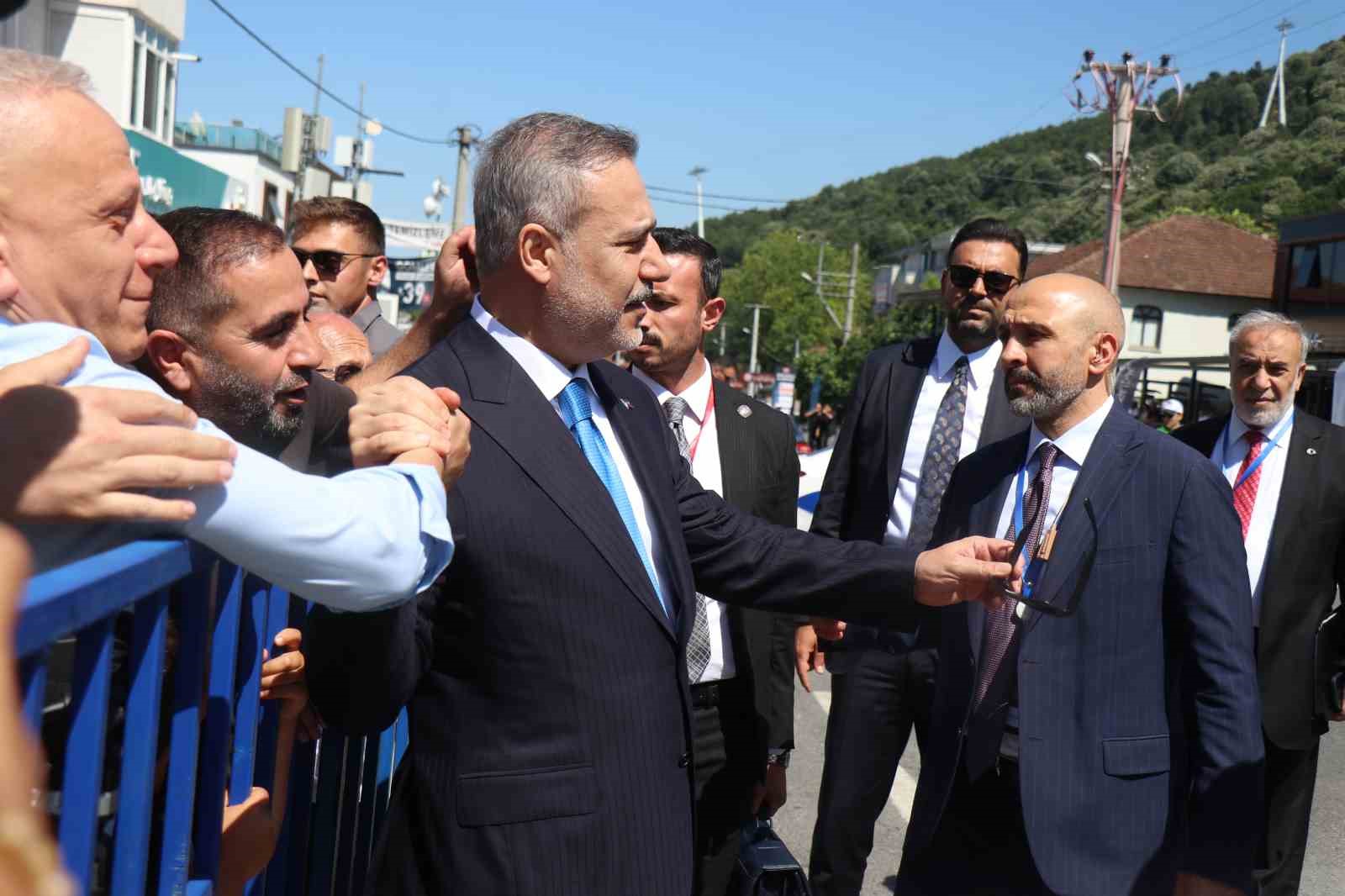 cumhurbaskani erdogan ak parti 33 istisare toplantisinin ardindan sapancadan ayrildi 6 OiR9YeZu