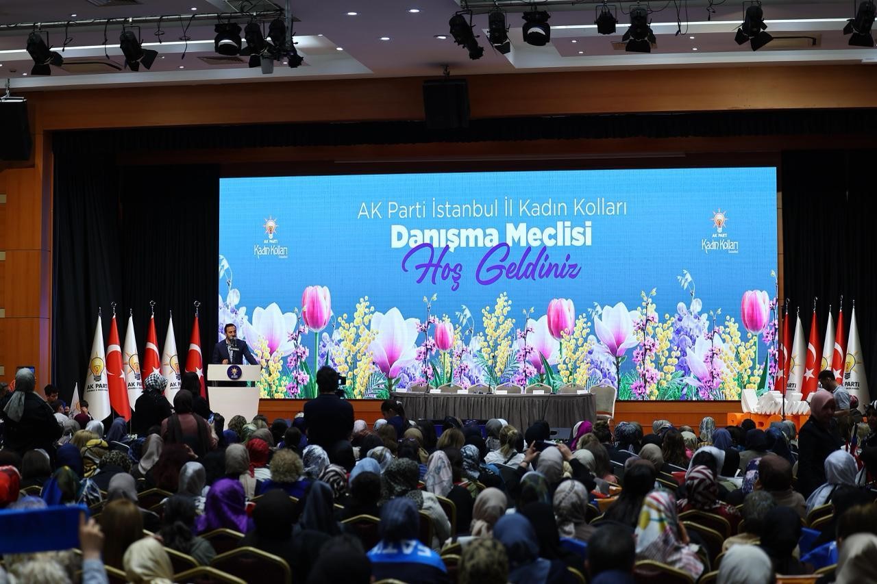 Cumhurbaşkanı Erdoğan, AK Parti İstanbul İl Kadın Kolları Danışma Meclisi’ne telefonla bağlandı 8 cumhurbaskani erdogan ak parti istanbul il kadin kollari danisma meclisine telefonla baglandi 4 D89WF9Ij