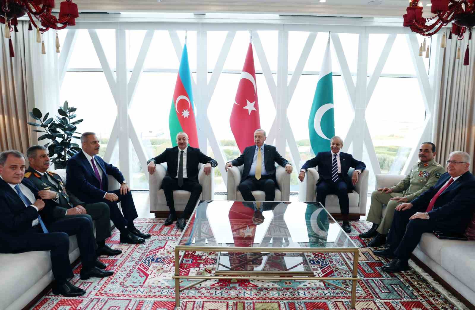 cumhurbaskani erdogan aliyev ve serif ile gorustu 2 APCVXefv