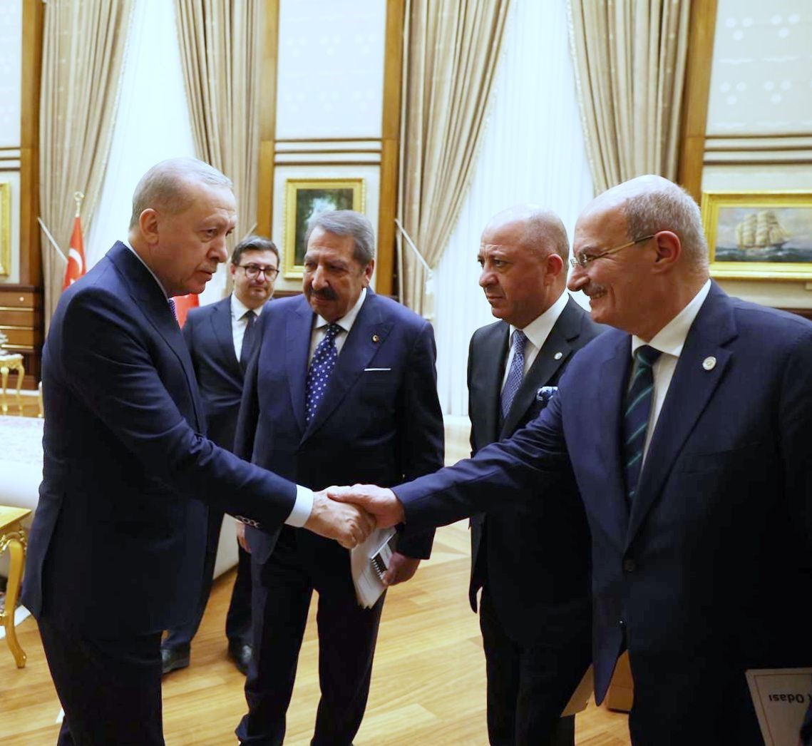 cumhurbaskani erdogan ankaranin ekonomi aktorlerini kulliyede kabul etti 0