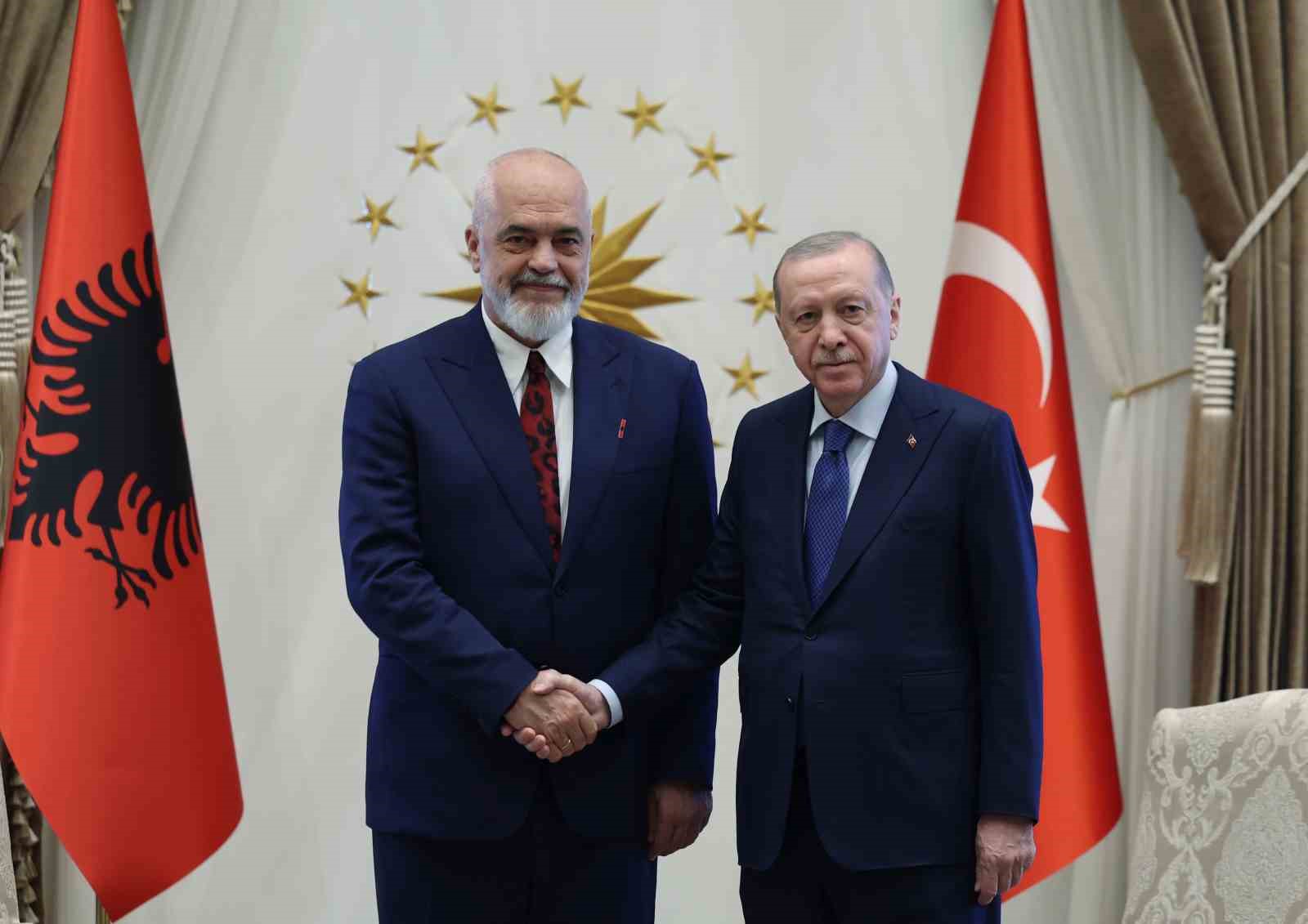 Cumhurbaşkanı Erdoğan, Arnavutluk Başbakanı Edi Rama ile görüştü 5 cumhurbaskani erdogan arnavutluk basbakani edi rama ile gorustu 1 vQWZvgkI
