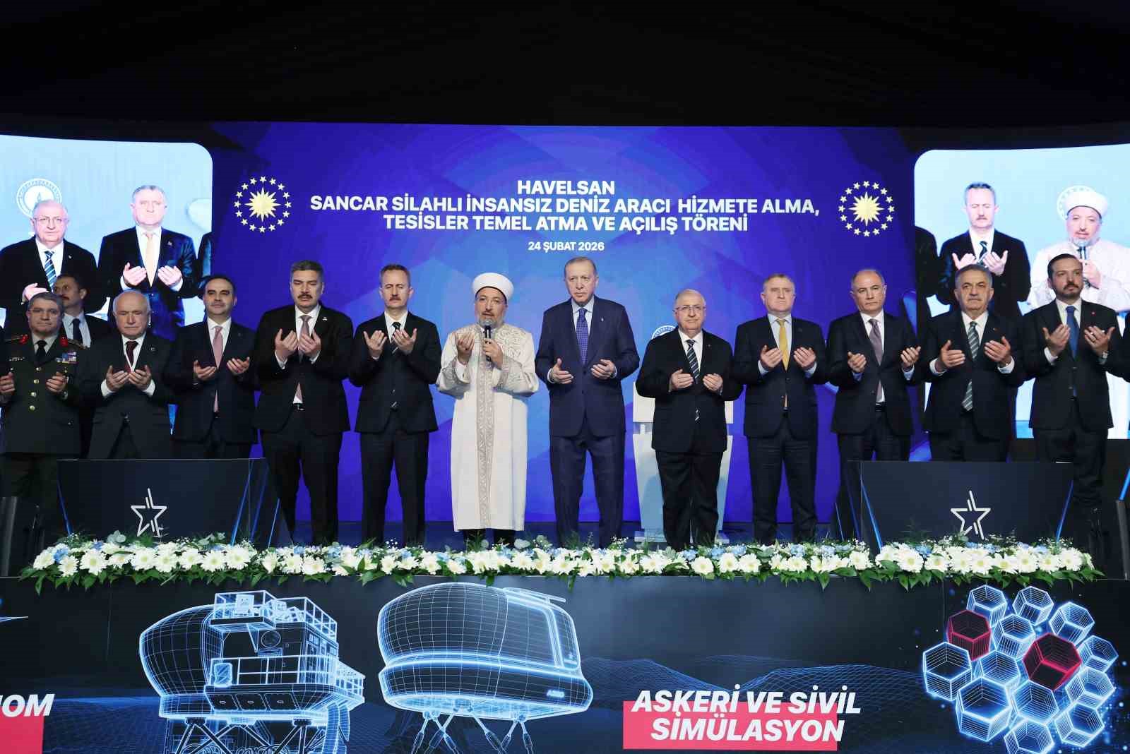 Cumhurbaşkanı Erdoğan: "Artık kendi teknolojisini tasarlayan, kendi yazılımını üreten ve ürettiklerini tüm dünyaya ihraç eden bir Türkiye var" 13 cumhurbaskani erdogan artik kendi teknolojisini tasarlayan kendi yazilimini ureten ve urettiklerini tum dunyaya ihrac J2CnA1bp