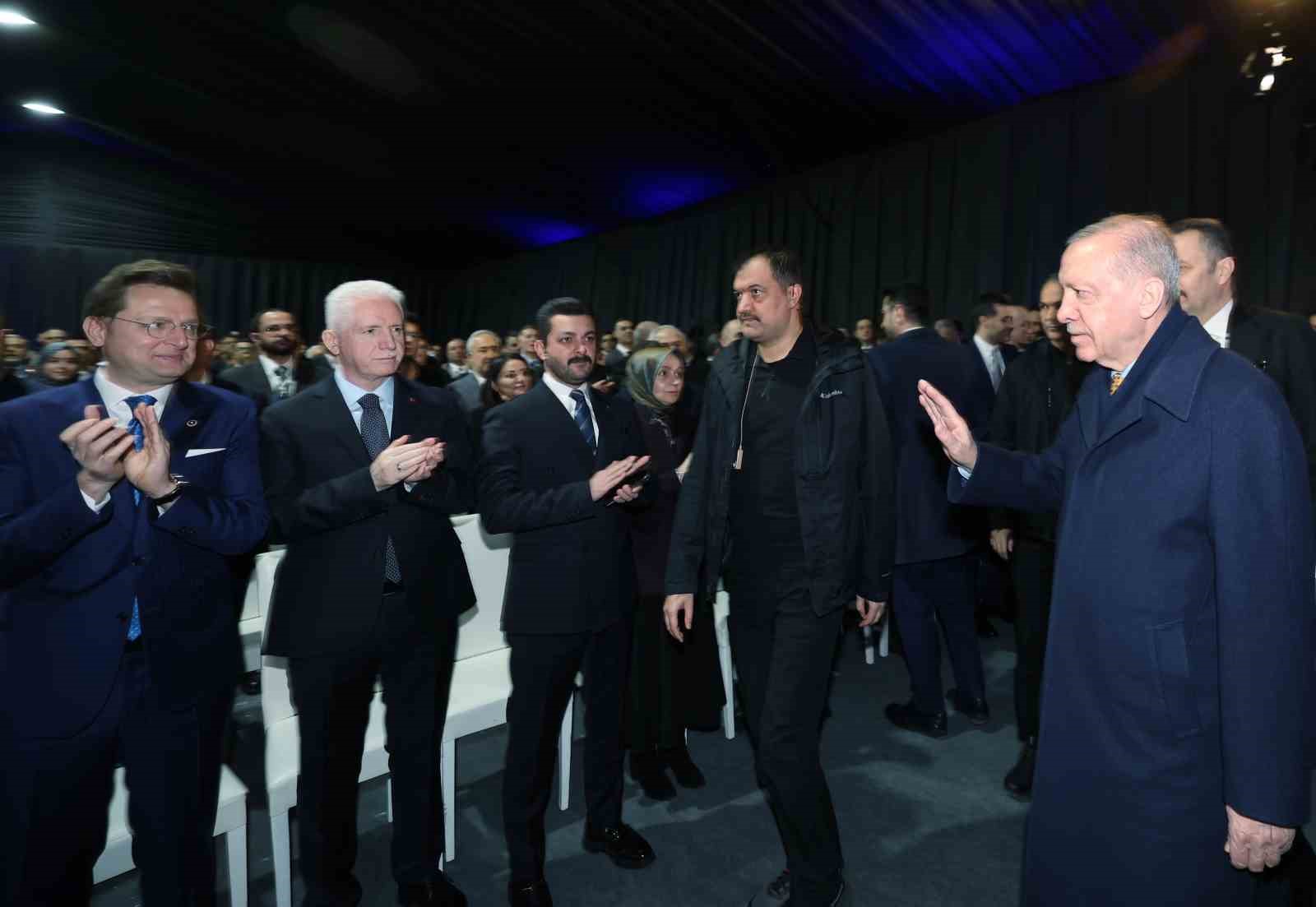 Cumhurbaşkanı Erdoğan: "Atatürk’ün adını güya dillerinden düşürmeyenler, Gazi Mustafa Kemal’in mirasına da sahip çıkmadı" 12 cumhurbaskani erdogan ataturkun adini guya dillerinden dusurmeyenler gazi mustafa kemalin mirasina da sahip cikmadi 1skgOAU5