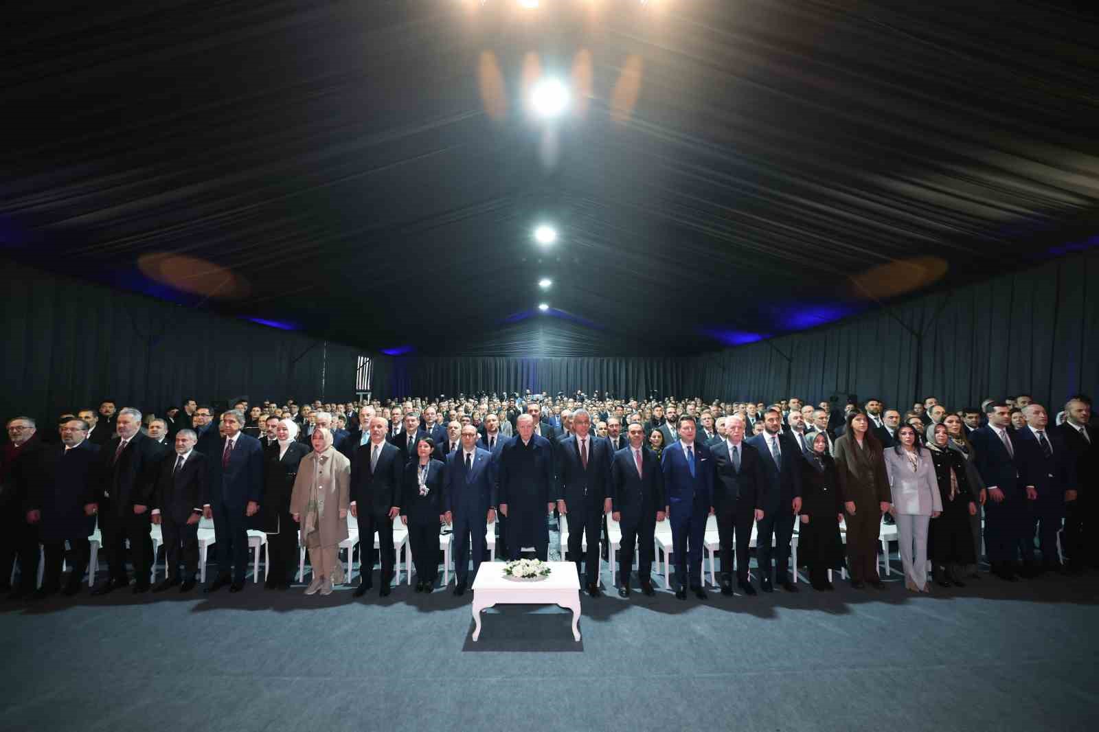 Cumhurbaşkanı Erdoğan: "Atatürk’ün adını güya dillerinden düşürmeyenler, Gazi Mustafa Kemal’in mirasına da sahip çıkmadı" 13 cumhurbaskani erdogan ataturkun adini guya dillerinden dusurmeyenler gazi mustafa kemalin mirasina da sahip cikmadi 7pWpErPu