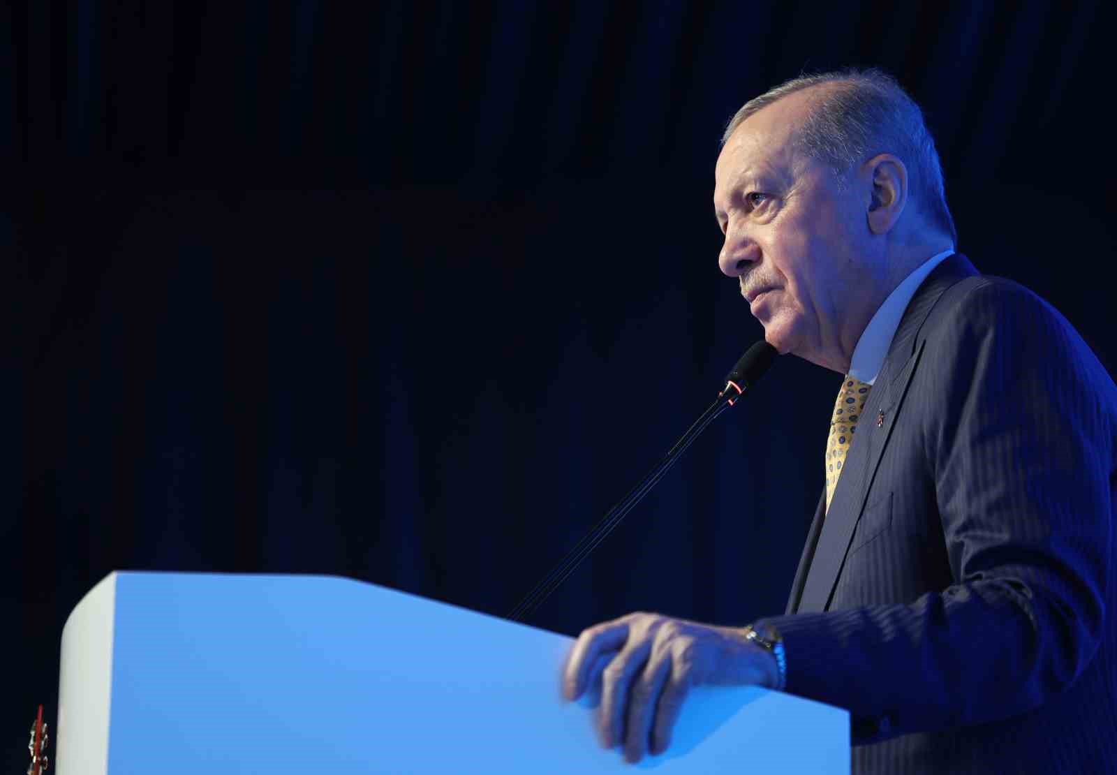 Cumhurbaşkanı Erdoğan: "Atatürk’ün adını güya dillerinden düşürmeyenler, Gazi Mustafa Kemal’in mirasına da sahip çıkmadı" 33 cumhurbaskani erdogan ataturkun adini guya dillerinden dusurmeyenler gazi mustafa kemalin mirasina da sahip cikmadi KE6c9yjF