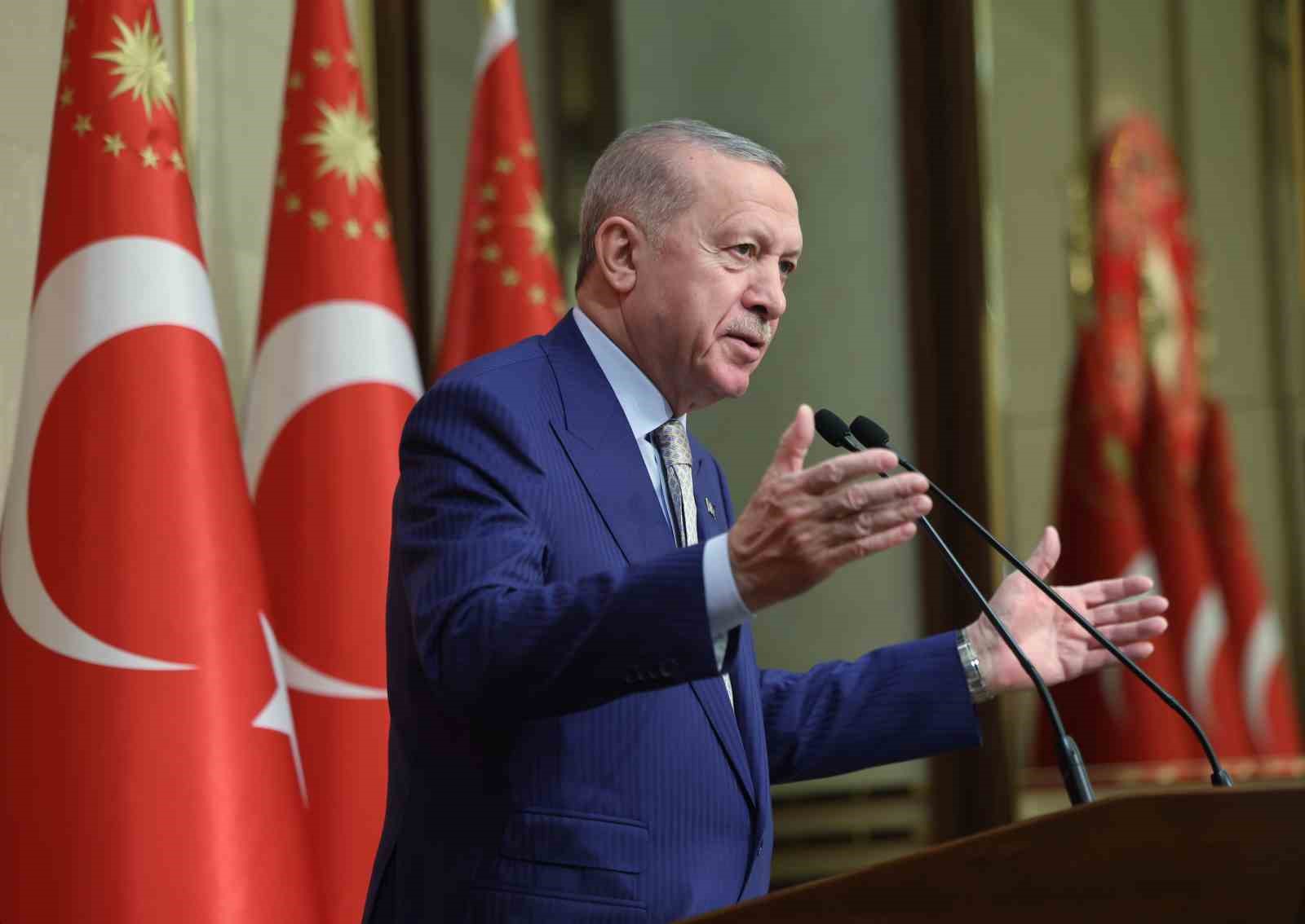 Cumhurbaşkanı Erdoğan: "Avrupa Türk toplumunu kimseye ezdirmeyiz, ezmeye çalışan kifayetsizlere de hadlerini pekala bildiririz" 10 cumhurbaskani erdogan avrupa turk toplumunu kimseye ezdirmeyiz ezmeye calisan kifayetsizlere de hadlerini pekala bildiririz 4LwHvkg1