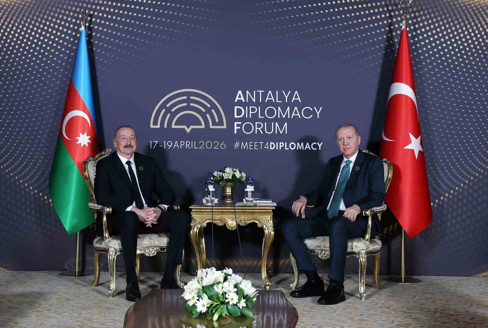 cumhurbaskani erdogan azerbaycan cumhurbaskani aliyev ile bir araya geldi 1 41MHSNKt
