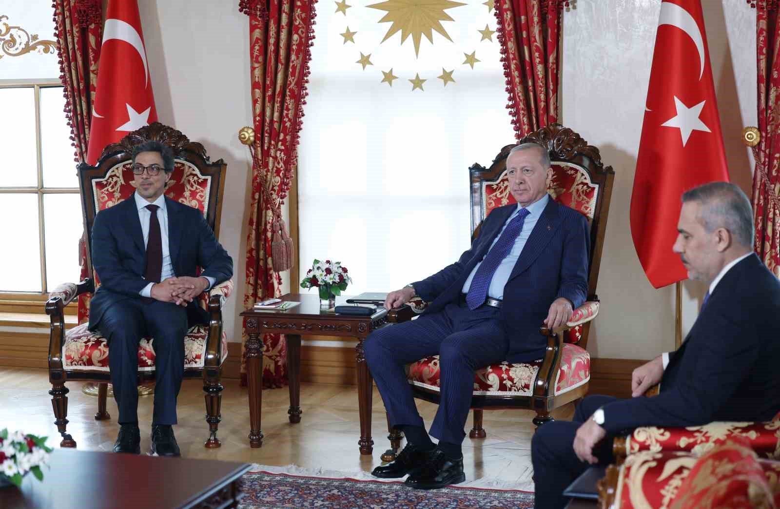 cumhurbaskani erdogan bae devlet baskan yardimcisi al nahyani kabul etti 2 KZYPDTPd