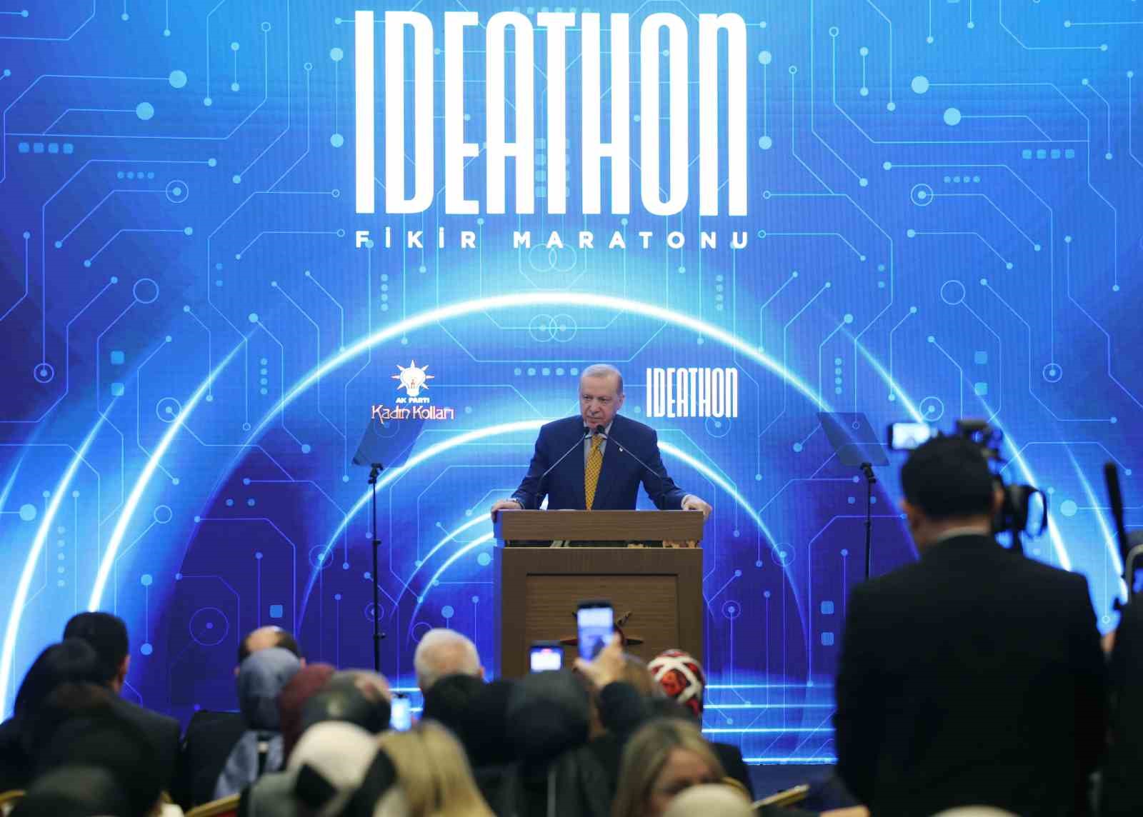 cumhurbaskani erdogan bagimliliga karsi aileyi guclendiren politikalar konulu ideathon yarismasinin final programina katildi 6 pi3hpmOw