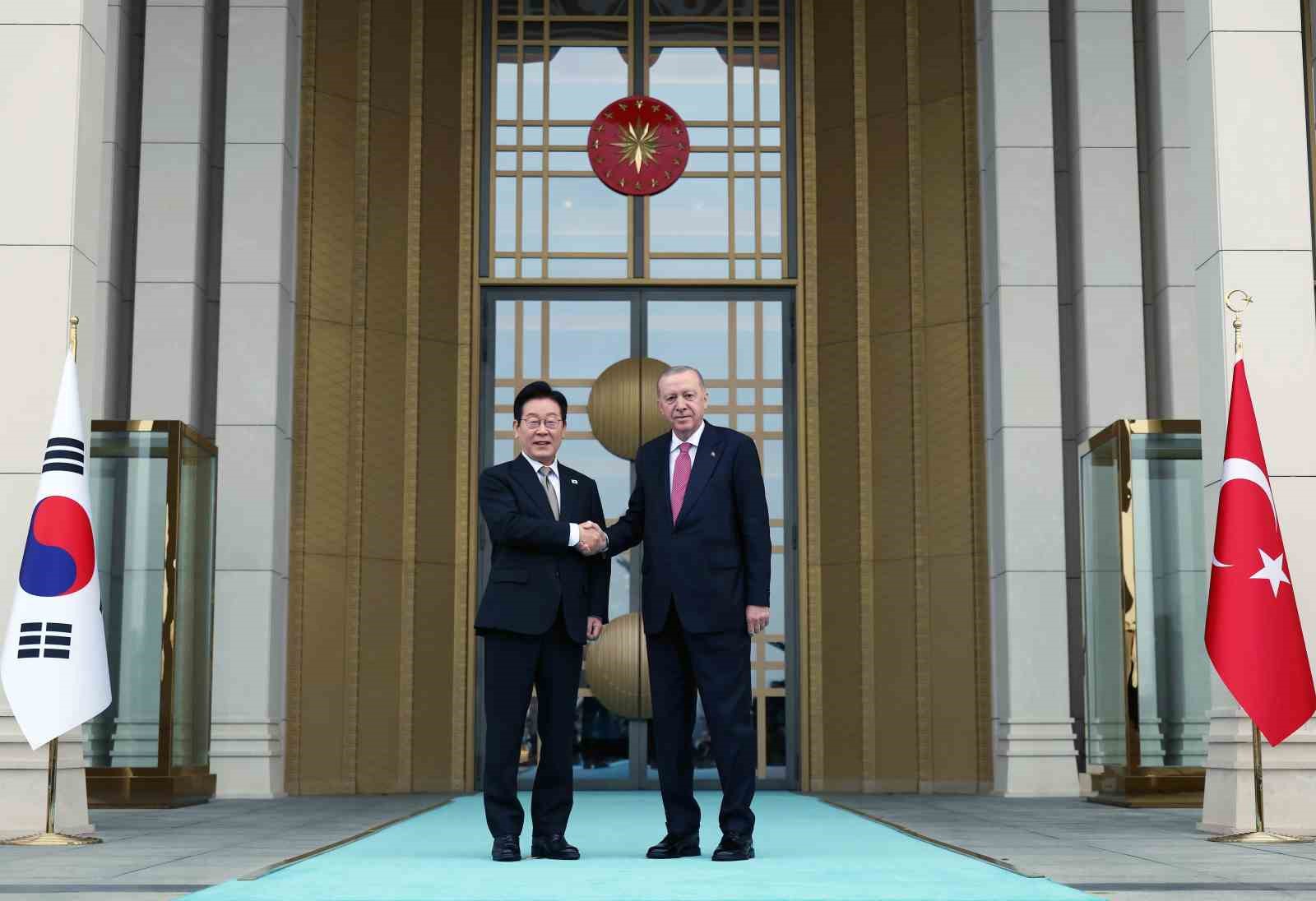 Cumhurbaşkanı Erdoğan: "Bağımsız bir Filistin devletinin kurulması adil ve sürdürülebilir barışın temel koşuludur" 15 cumhurbaskani erdogan bagimsiz bir filistin devletinin kurulmasi adil ve surdurulebilir barisin temel kosuludur 11 SGIn9zy6