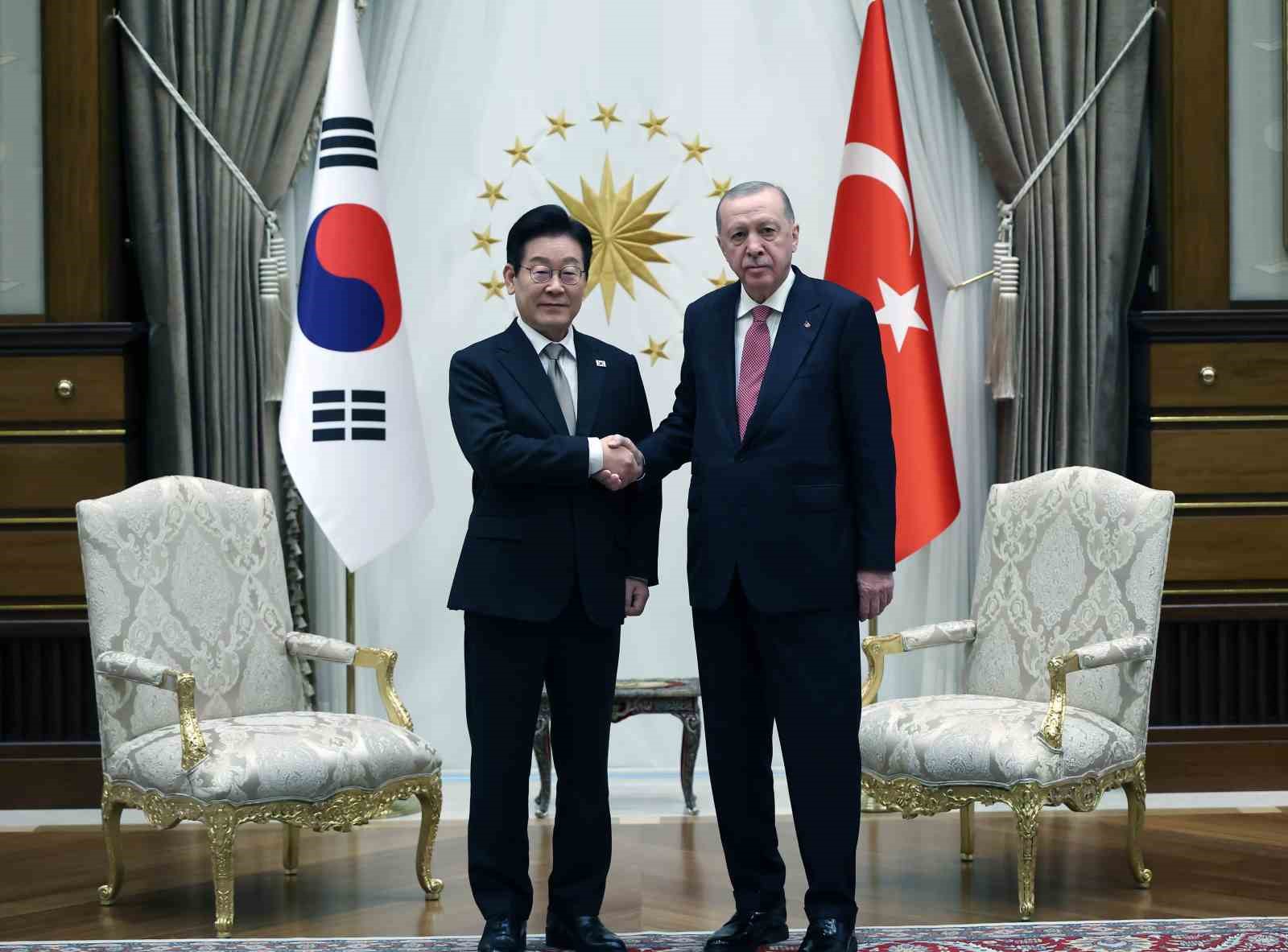 Cumhurbaşkanı Erdoğan: "Bağımsız bir Filistin devletinin kurulması adil ve sürdürülebilir barışın temel koşuludur" 16 cumhurbaskani erdogan bagimsiz bir filistin devletinin kurulmasi adil ve surdurulebilir barisin temel kosuludur 12 IWFeYXG1