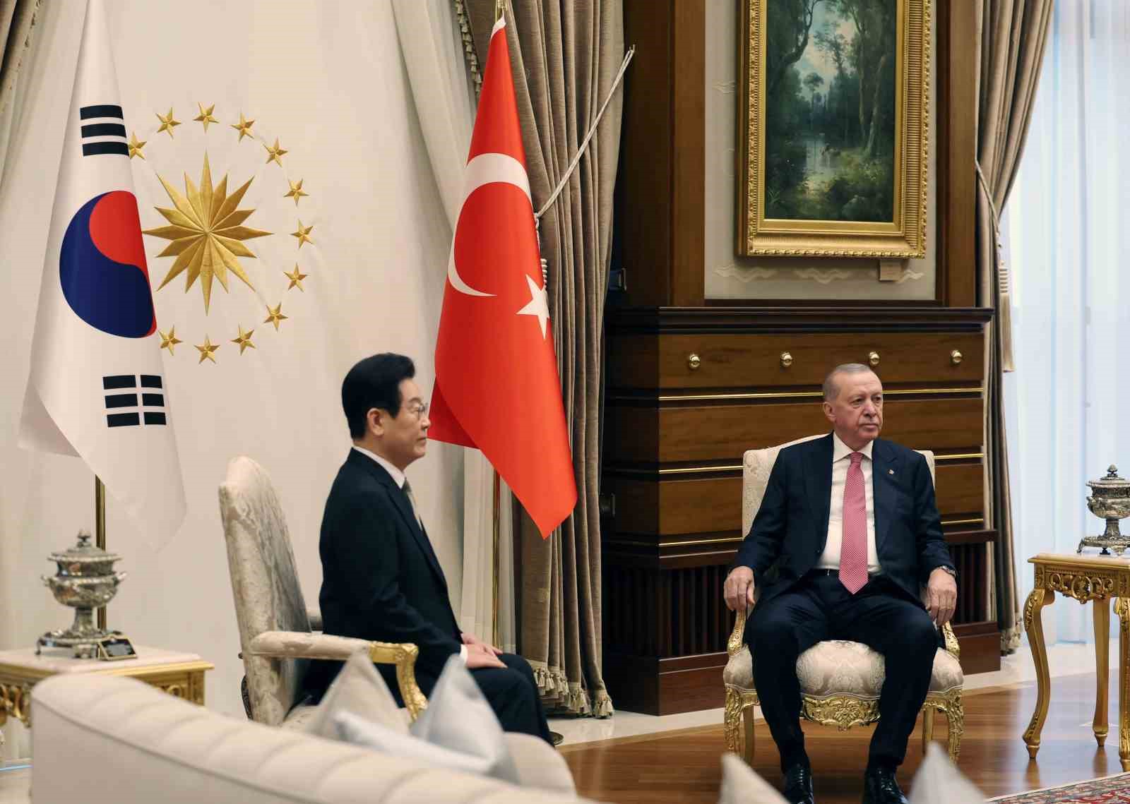 Cumhurbaşkanı Erdoğan: "Bağımsız bir Filistin devletinin kurulması adil ve sürdürülebilir barışın temel koşuludur" 24 cumhurbaskani erdogan bagimsiz bir filistin devletinin kurulmasi adil ve surdurulebilir barisin temel kosuludur 20 ErKTisWQ
