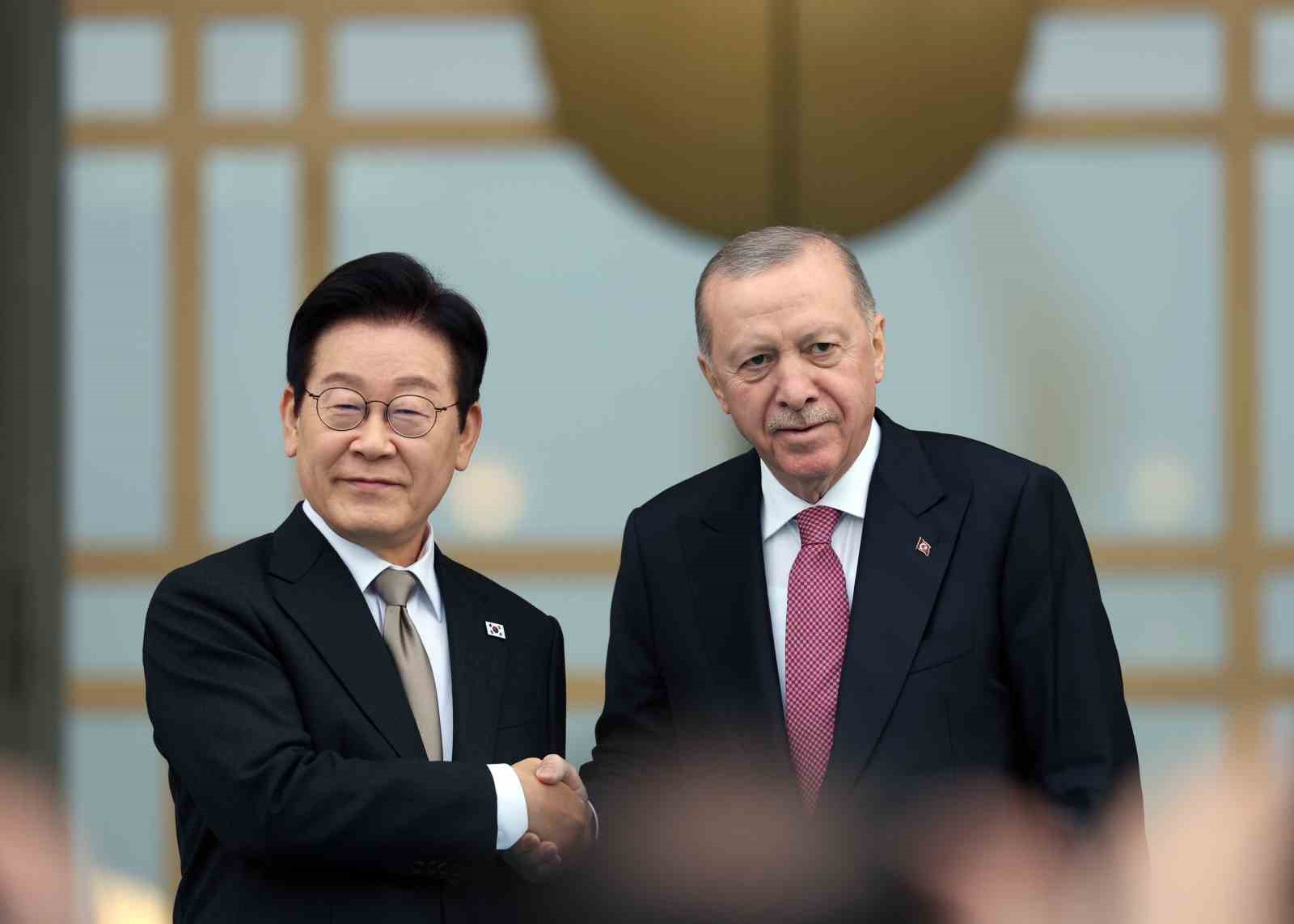Cumhurbaşkanı Erdoğan: "Bağımsız bir Filistin devletinin kurulması adil ve sürdürülebilir barışın temel koşuludur" 30 cumhurbaskani erdogan bagimsiz bir filistin devletinin kurulmasi adil ve surdurulebilir barisin temel kosuludur 26 HXRMNEuk