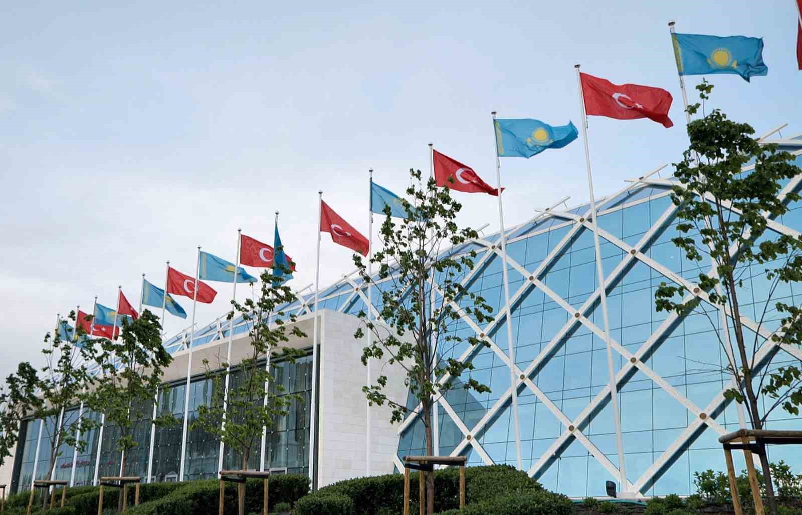 cumhurbaskani erdogan bagimsizlik sarayinda resmi torenle karsilandi 2 UuqMnU5q