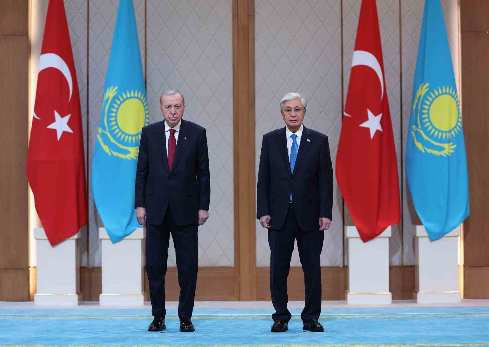 cumhurbaskani erdogan bagimsizlik sarayinda resmi torenle karsilandi 6 TYBcKrZZ