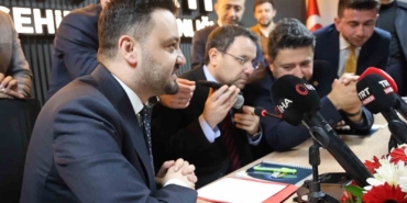 cumhurbaskani-erdogan-bakan-gurlek-ile-telefonla-gorustu-hsIFNTZx.jpg