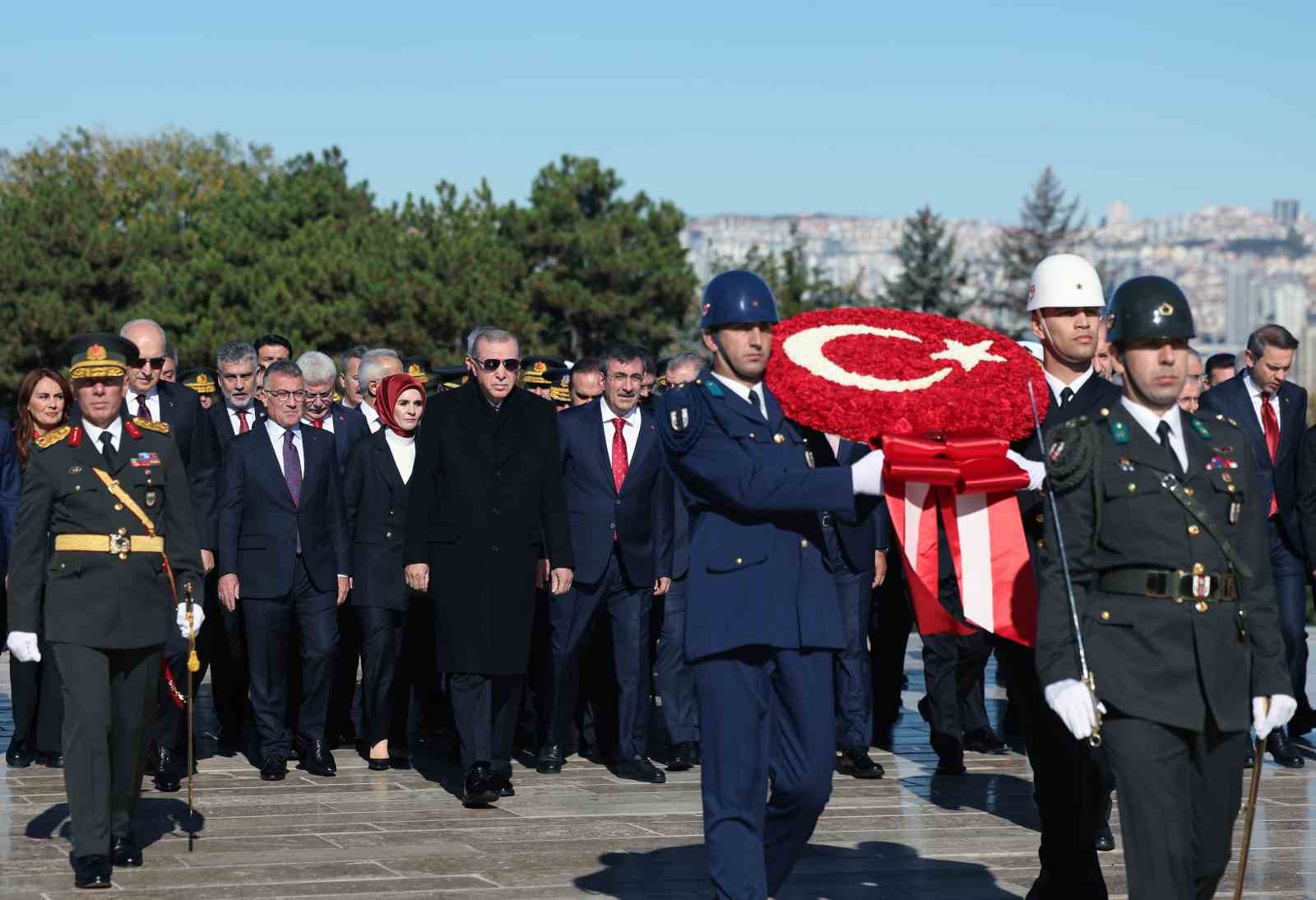 cumhurbaskani erdogan baskanligindaki devlet erkani anitkabiri ziyaret etti 7 Z7vFuBbz