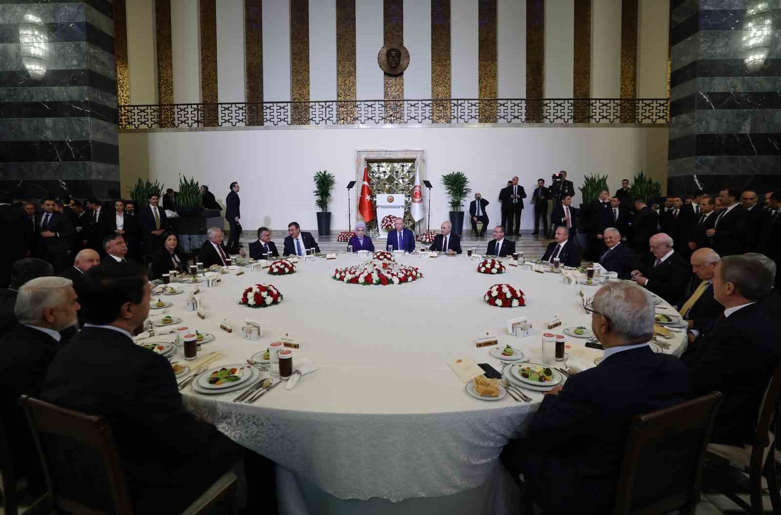 cumhurbaskani erdogan biz bolgemizi ve insanligi ilgilendiren meselelerde asla tarafsiz degiliz 11 wguhcPOW