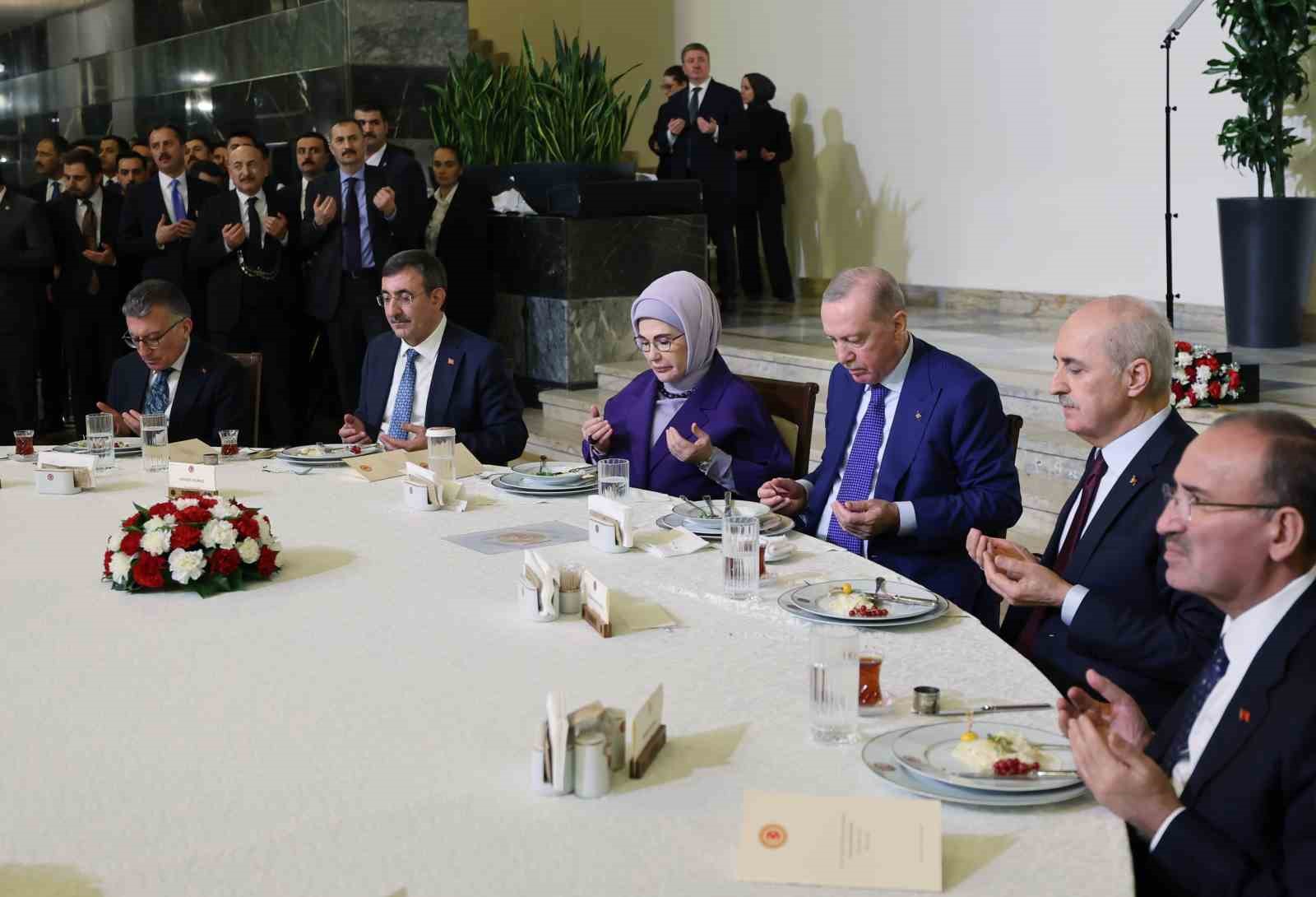 cumhurbaskani erdogan biz bolgemizi ve insanligi ilgilendiren meselelerde asla tarafsiz degiliz 17 VjTkTLRu