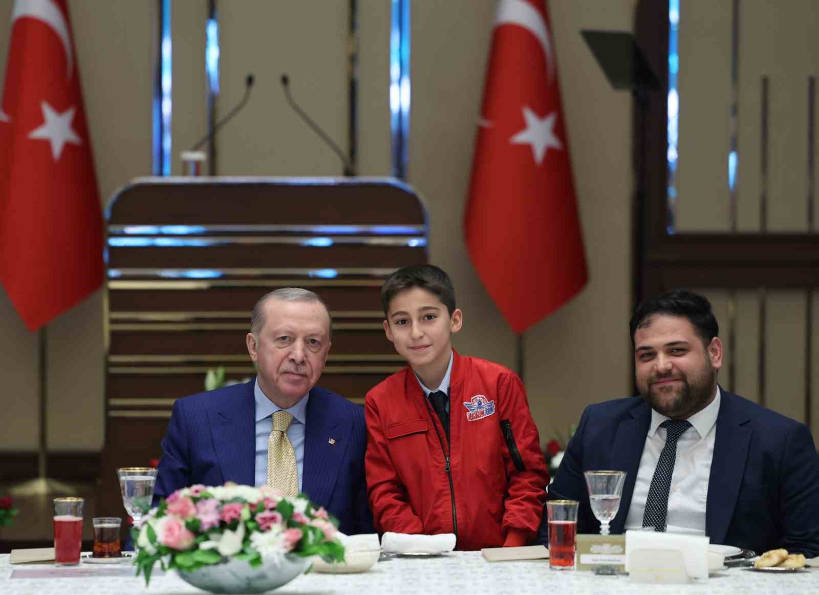 Cumhurbaşkanı Erdoğan: "Biz toplumun her kesiminin hak ve özgürlüklerini genişletmeye odaklanıyoruz" 8 cumhurbaskani erdogan biz toplumun her kesiminin hak ve ozgurluklerini genisletmeye odaklaniyoruz 4 qi5PGmNJ