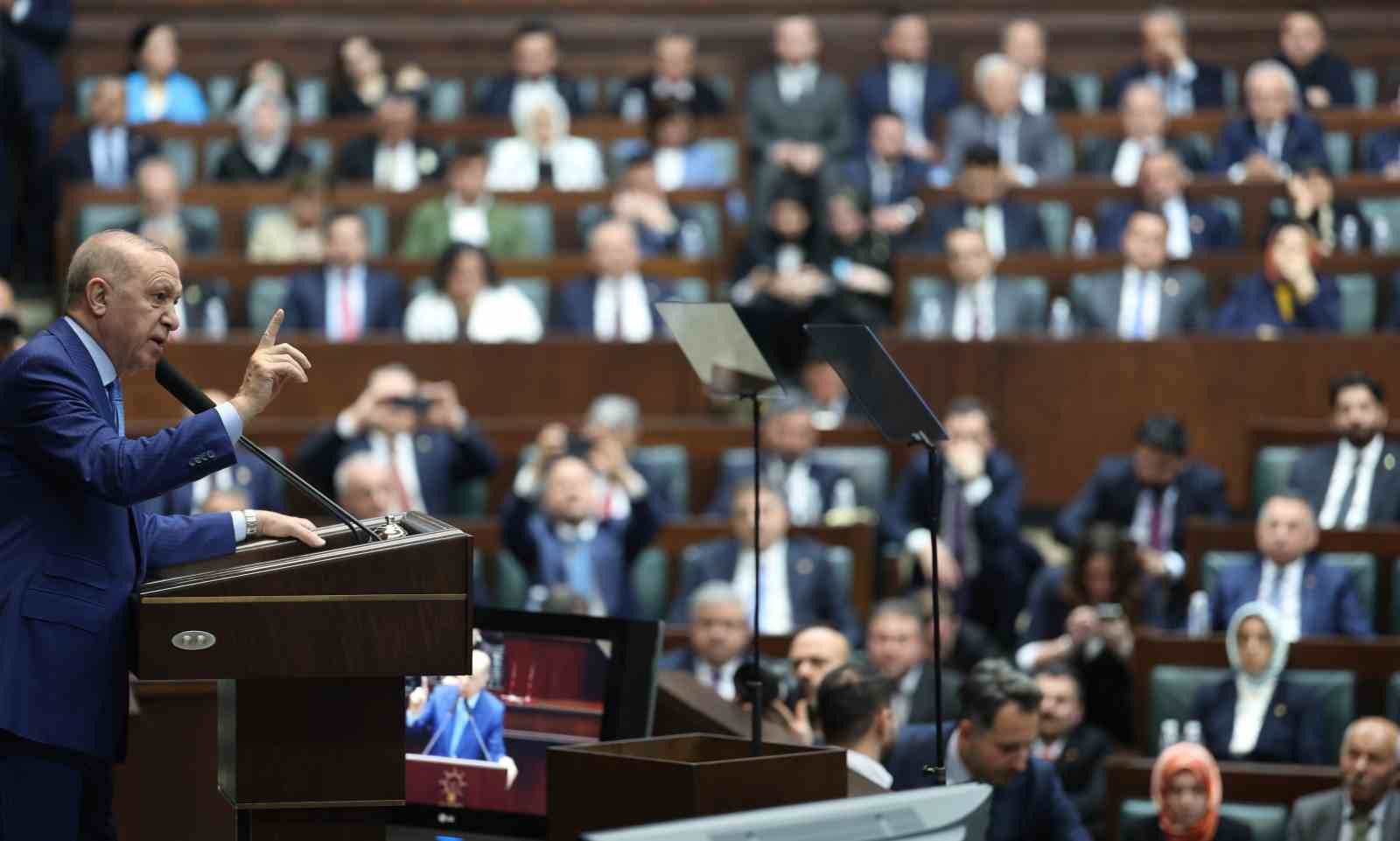 Cumhurbaşkanı Erdoğan: "Bölgemizde yeni ameliyatlar yapmak isteyenlerin oyunlarına gelmek hem tarihimize hem istikbalimize yapılmış bir ihanet olacaktır" 8 cumhurbaskani erdogan bolgemizde yeni ameliyatlar yapmak isteyenlerin oyunlarina gelmek hem tarihimize hem istikbalimize yapilmis sCOMmS8C
