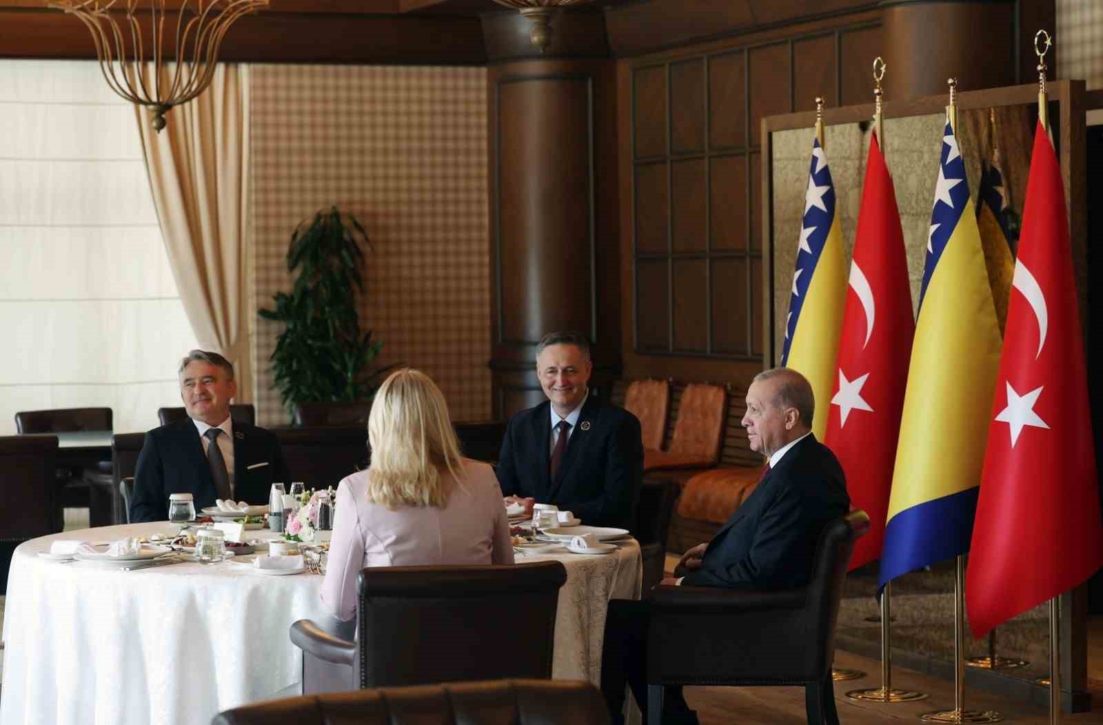 cumhurbaskani erdogan bosna hersek devlet baskanligi konseyi uyeleriyle bir araya geldi 2