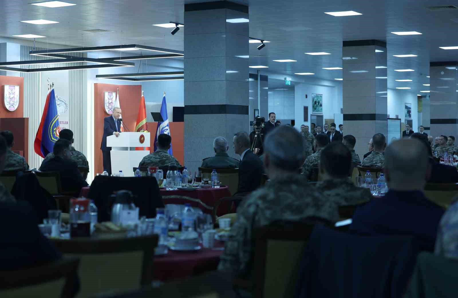 cumhurbaskani erdogan bu topraklarda huzur ve baris icinde yasamak istiyorsak caydiriciligimizi surekli arttirmak zorundayiz UhkjMnsQ