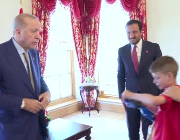 cumhurbaskani-erdogan-cake-not-hate-kampanyasiyla-taninan-joshua-harrisi-kabul-etti-wdBIlhqd.jpg