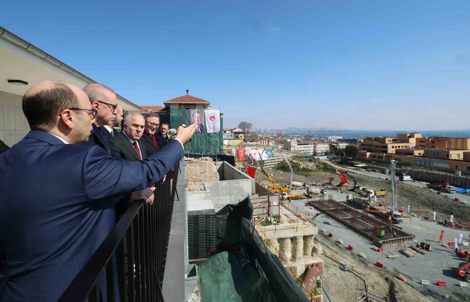 cumhurbaskani erdogan cerrahpasa tip fakultesi hastanesi insaatinda inceleme yapti 1