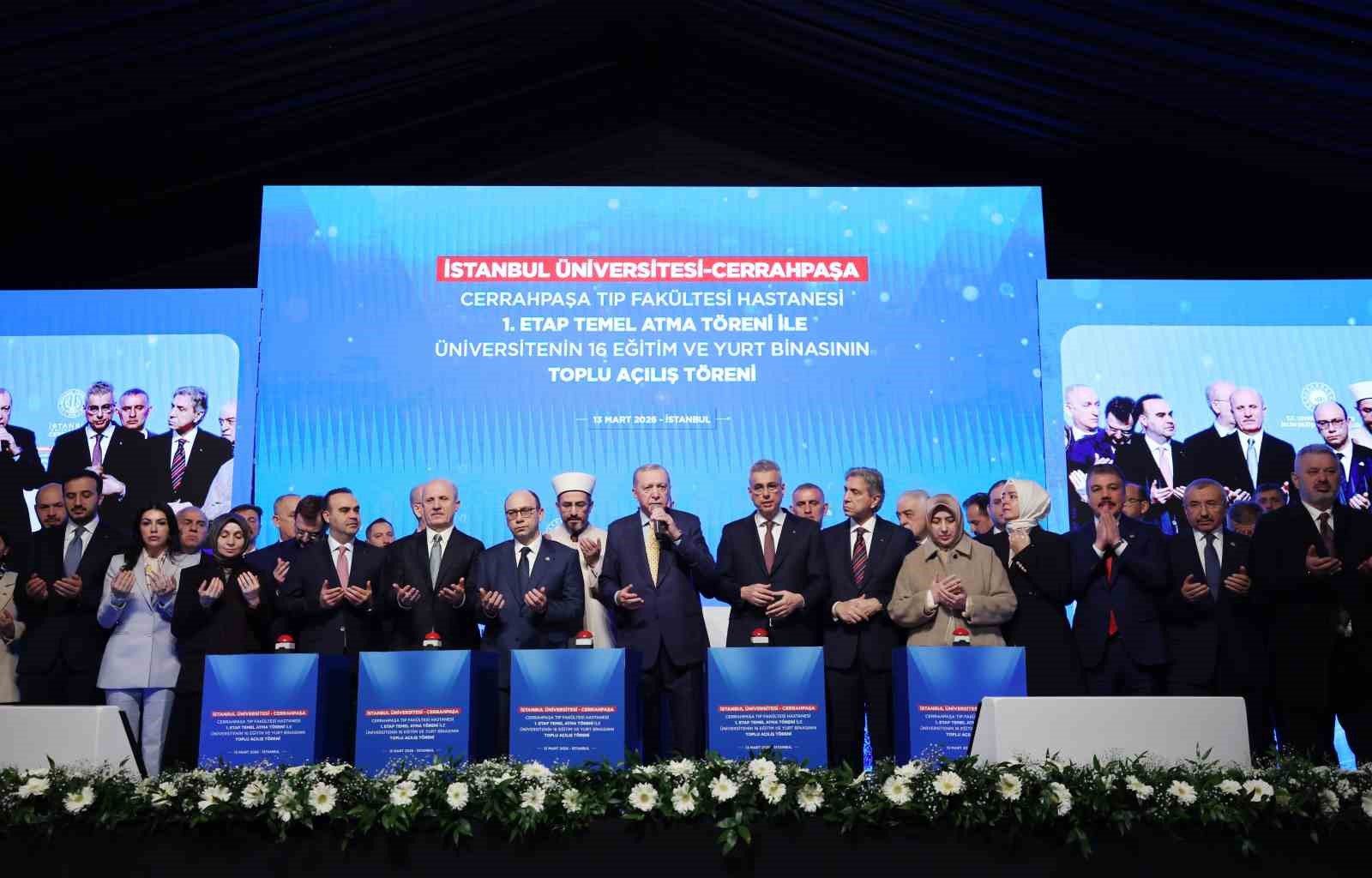 cumhurbaskani erdogan cerrahpasa tip fakultesi hastanesi insaatinda inceleme yapti 10 Hm4CLBwQ
