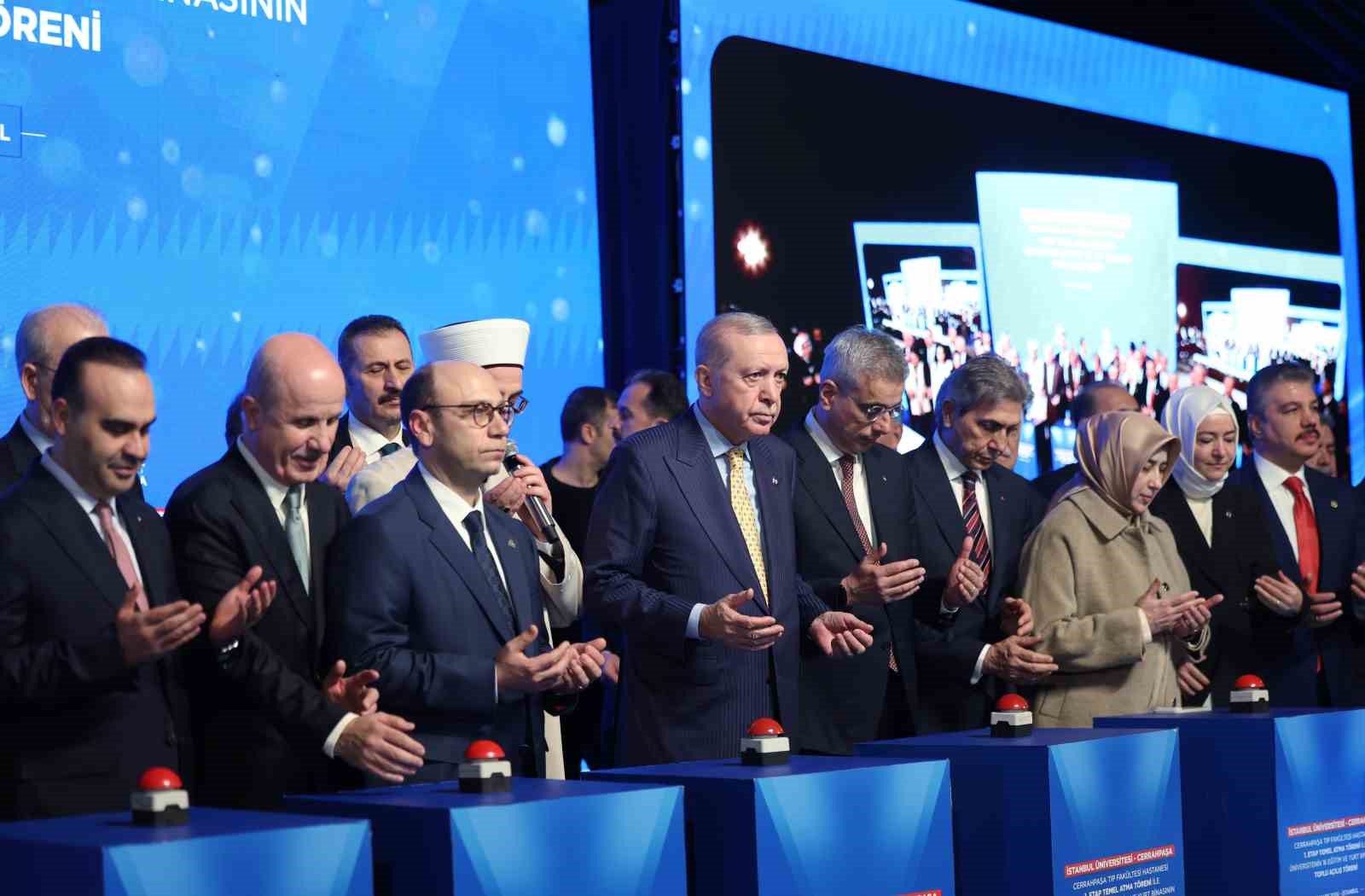 cumhurbaskani erdogan cerrahpasa tip fakultesi hastanesi insaatinda inceleme yapti 14 qq26Nbij