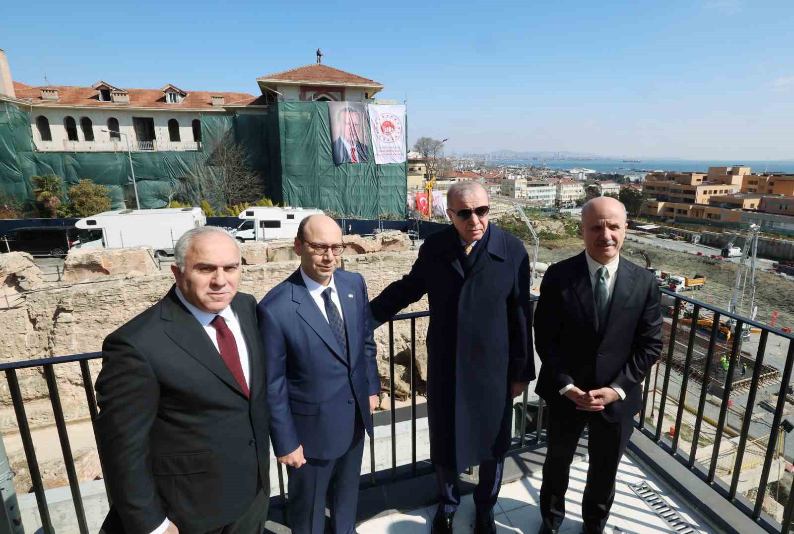 cumhurbaskani erdogan cerrahpasa tip fakultesi hastanesi insaatinda inceleme yapti 4 DXgY1Xu8