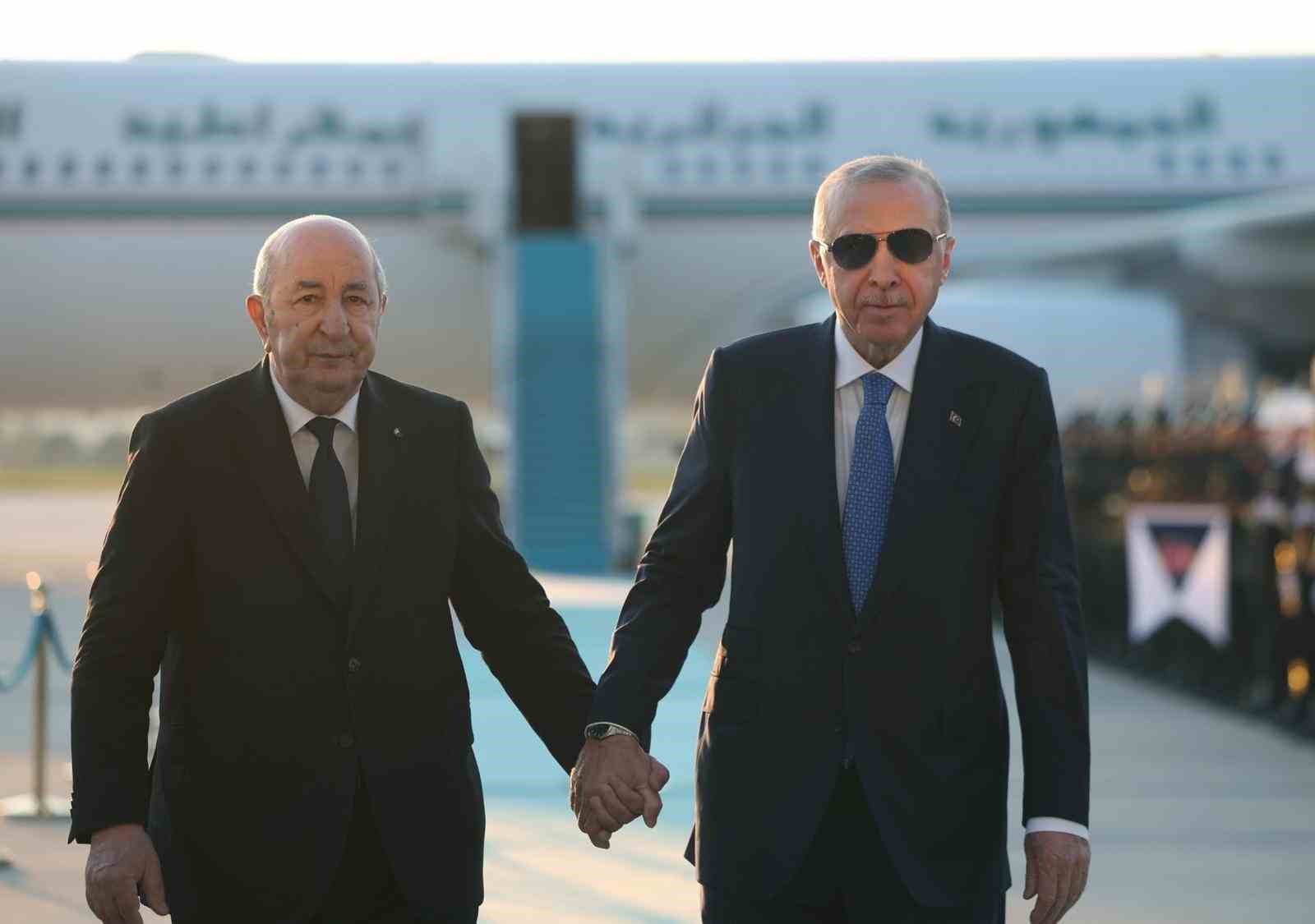 Cumhurbaşkanı Erdoğan, Cezayir Cumhurbaşkanı Tebbun’u karşıladı 5 cumhurbaskani erdogan cezayir cumhurbaskani tebbunu karsiladi 1 swRzIVCX
