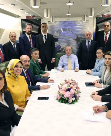 cumhurbaskani-erdogan-chpnin-bizi-cekmeye-calistigi-bu-seviyeye-inmeyiz-inemeyiz-FuzUJVun.jpg