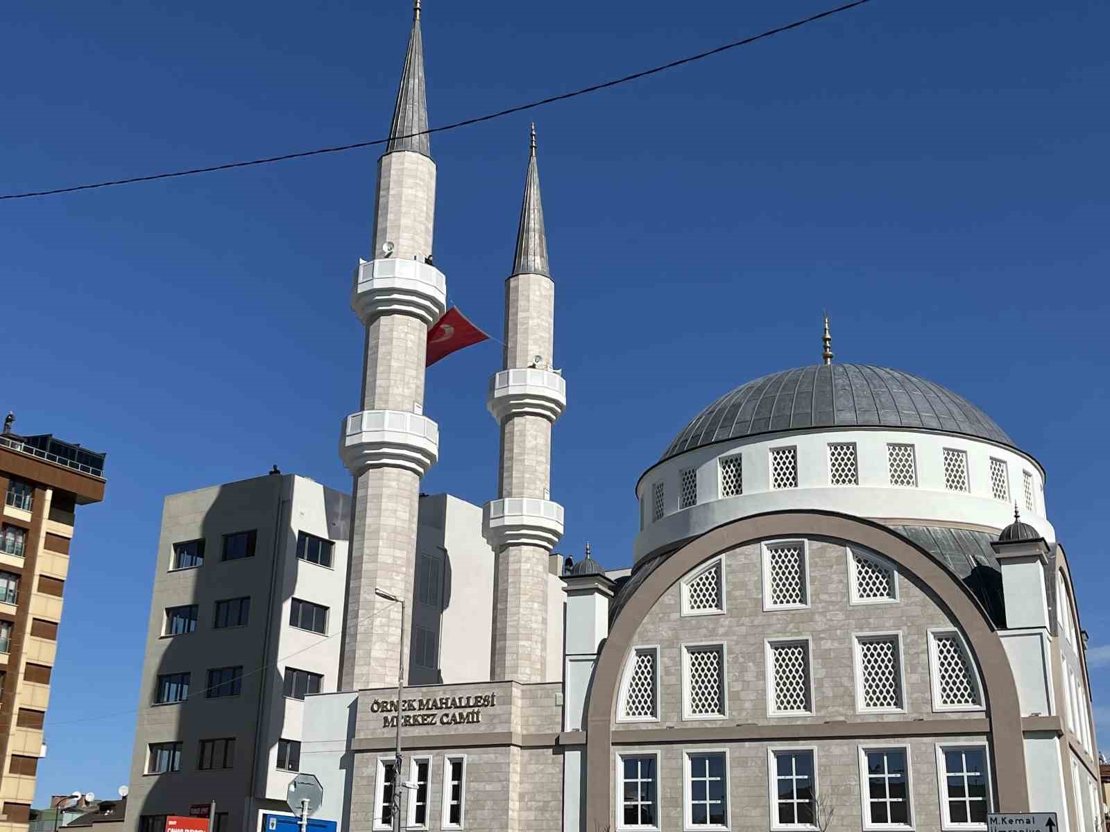 cumhurbaskani erdogan cuma namazini atasehirde eda etti 1 QsynB83s