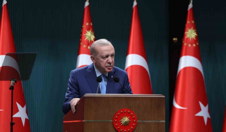 cumhurbaskani-erdogan-demokrasilerde-muhalefet-en-az-iktidar-kadar-mesuliyet-sahibidir-Ivk4kk3b.jpg