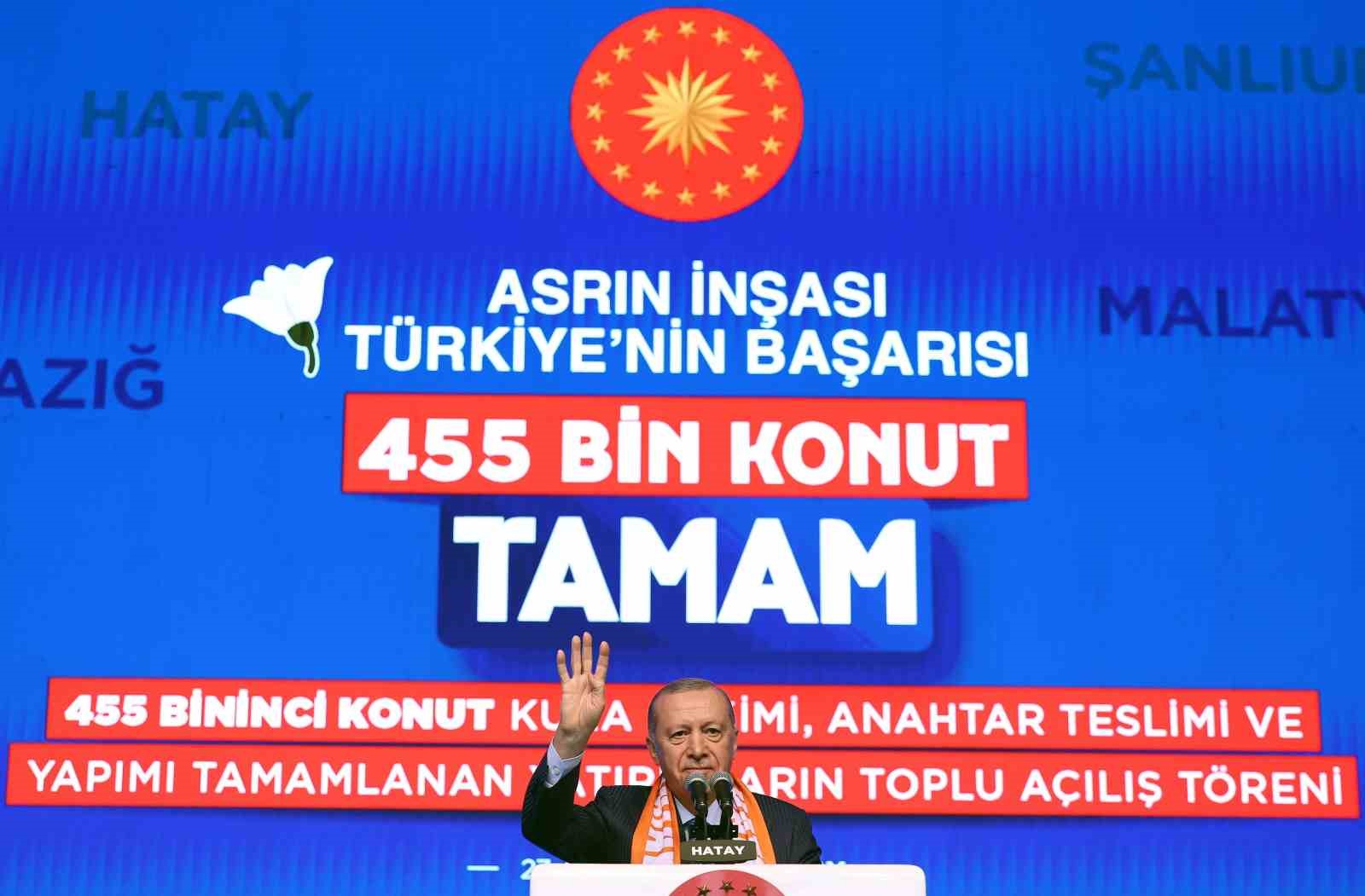 cumhurbaskani erdogan devletle milleti karsi karsiya getirmeye calisanlarin hicbirisi yok ama biz buradayiz 6 iUSdwpc9