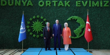 cumhurbaskani-erdogan-diplomasi-ve-diyalog-adil-ve-kalici-bir-barisa-giden-en-guvenli-yoldur-SfPh78Xs.jpg