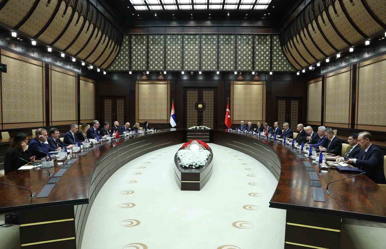 Cumhurbaşkanı Erdoğan: "Dünyada belirsizliğin arttığı dönemde Türkiye olarak çevremizde ve ötesinde barışın ve huzurun tesisi için var gücümüzle çalışıyoruz" 7 cumhurbaskani erdogan dunyada belirsizligin arttigi donemde turkiye olarak cevremizde ve otesinde barisin ve huzurun 4suYRz9O