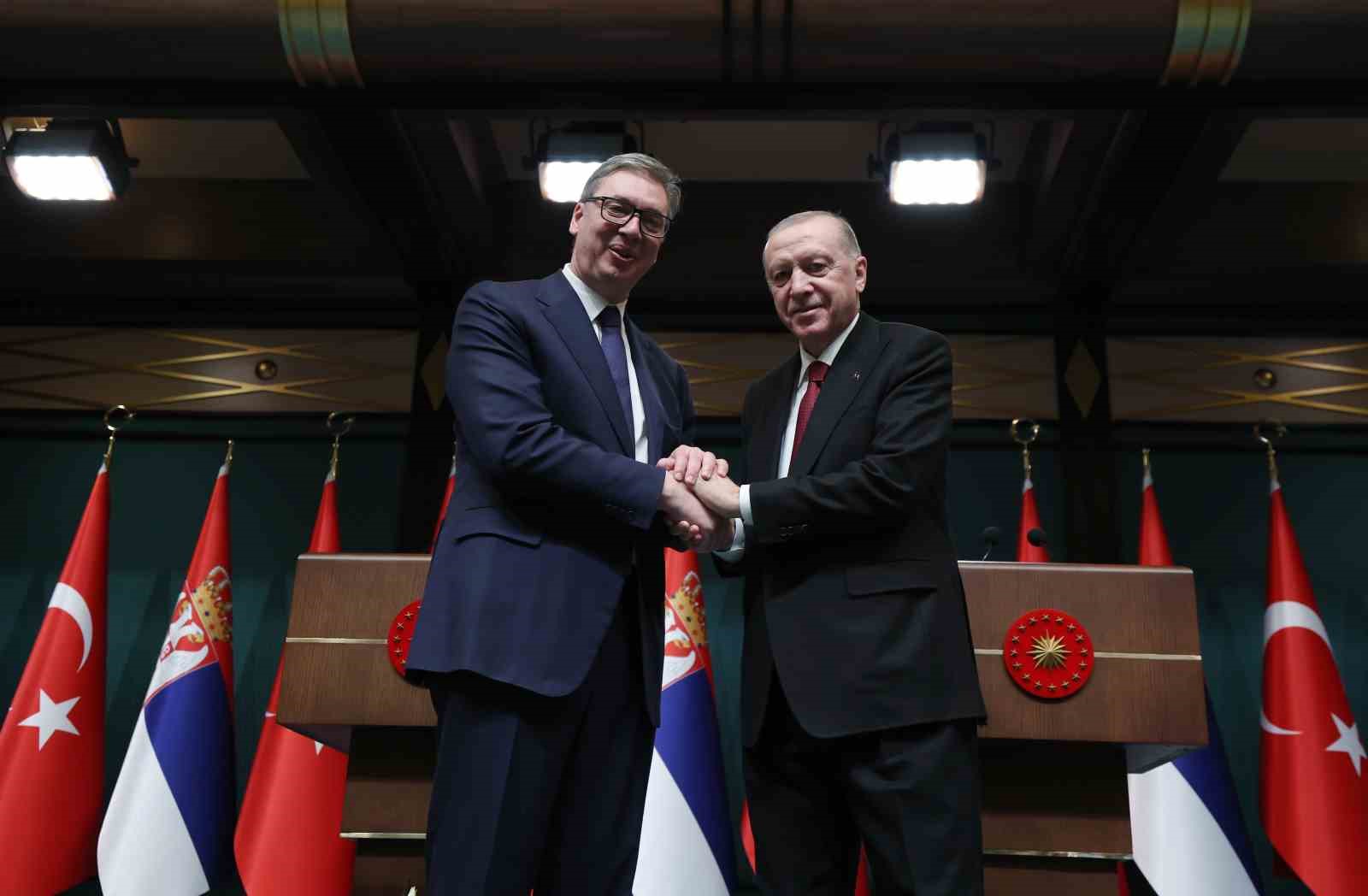 Cumhurbaşkanı Erdoğan: "Dünyada belirsizliğin arttığı dönemde Türkiye olarak çevremizde ve ötesinde barışın ve huzurun tesisi için var gücümüzle çalışıyoruz" 6 cumhurbaskani erdogan dunyada belirsizligin arttigi donemde turkiye olarak cevremizde ve otesinde barisin ve huzurun vlMNlPvn