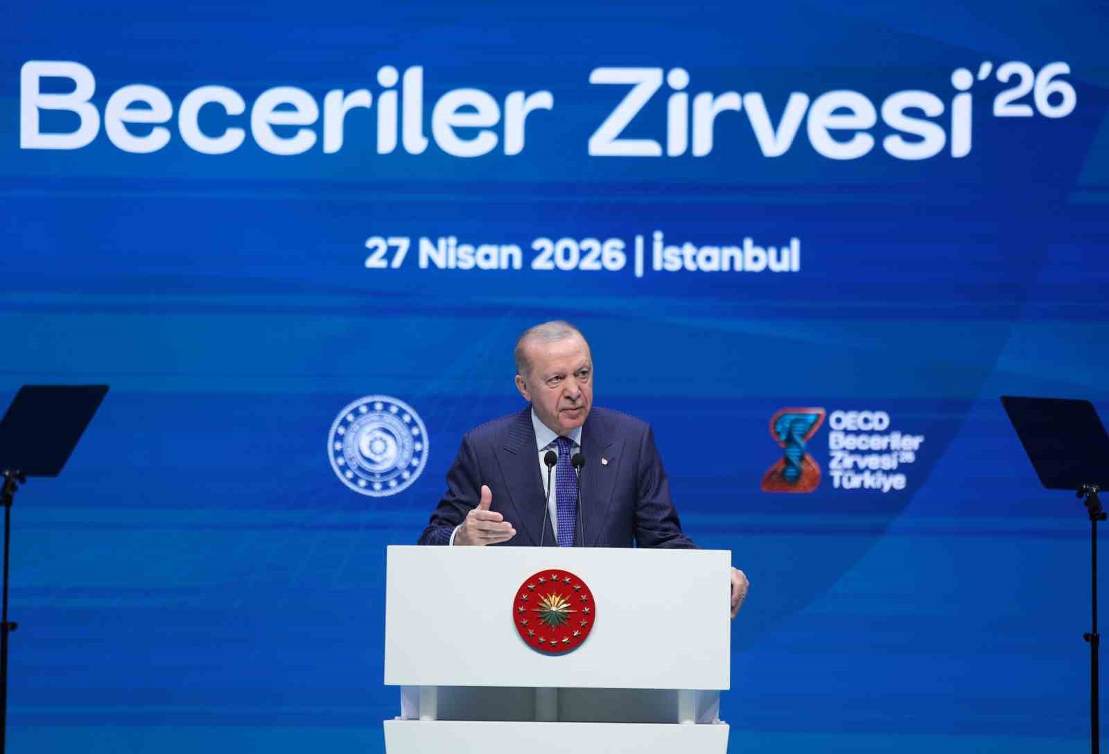 cumhurbaskani erdogan dunyamiz teknolojinin ve yapay zekanin onculugunu yaptigi keskin bir donusum surecinden geciyor 2v1GMqK9