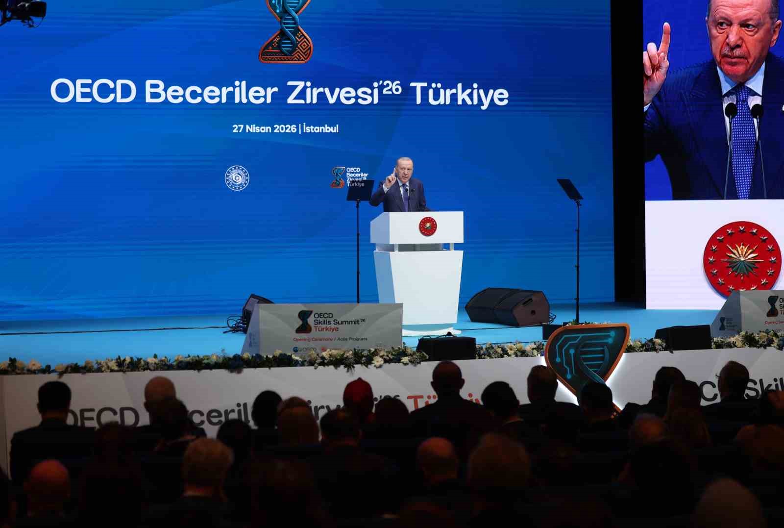 cumhurbaskani erdogan dunyamiz teknolojinin ve yapay zekanin onculugunu yaptigi keskin bir donusum surecinden geciyor GWW7i6BK