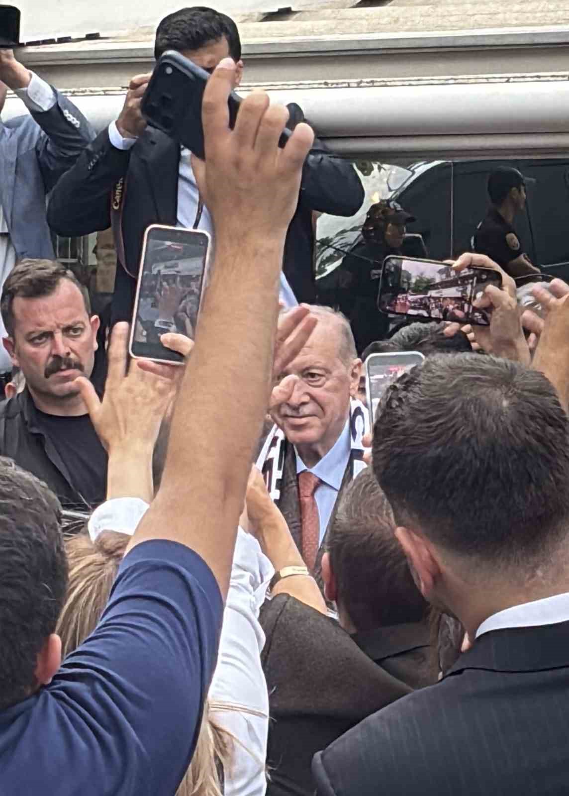 cumhurbaskani erdogan edirnede vatandaslarla sohbet etti 2