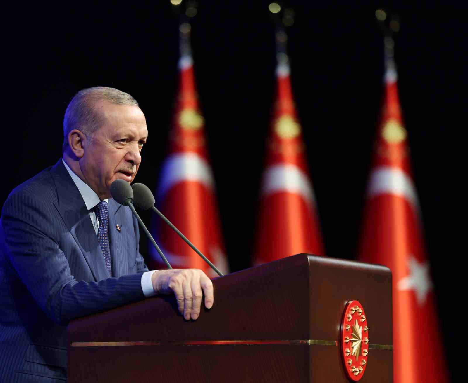 cumhurbaskani erdogan elleri opulesi ogretmenlerimize yonelik siddetin hicbir gerekcesi hicbir mazereti olamaz 13 W39rkI3d