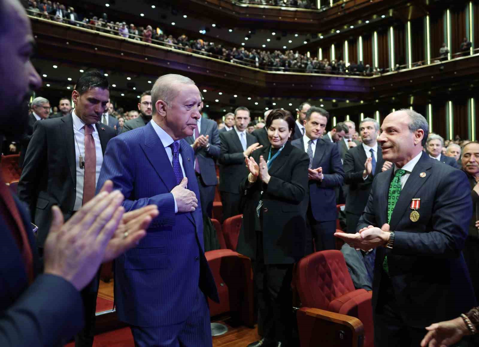 cumhurbaskani erdogan elleri opulesi ogretmenlerimize yonelik siddetin hicbir gerekcesi hicbir mazereti olamaz 2 hp3emRwa