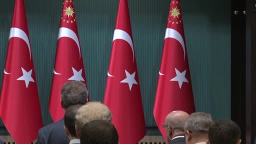cumhurbaskani-erdogan-ellerinde-cogu-cocuk-ve-kadin-73-bin-masum-gazzelinin-kani-olan-cinayet-8hgzrqrG.jpg
