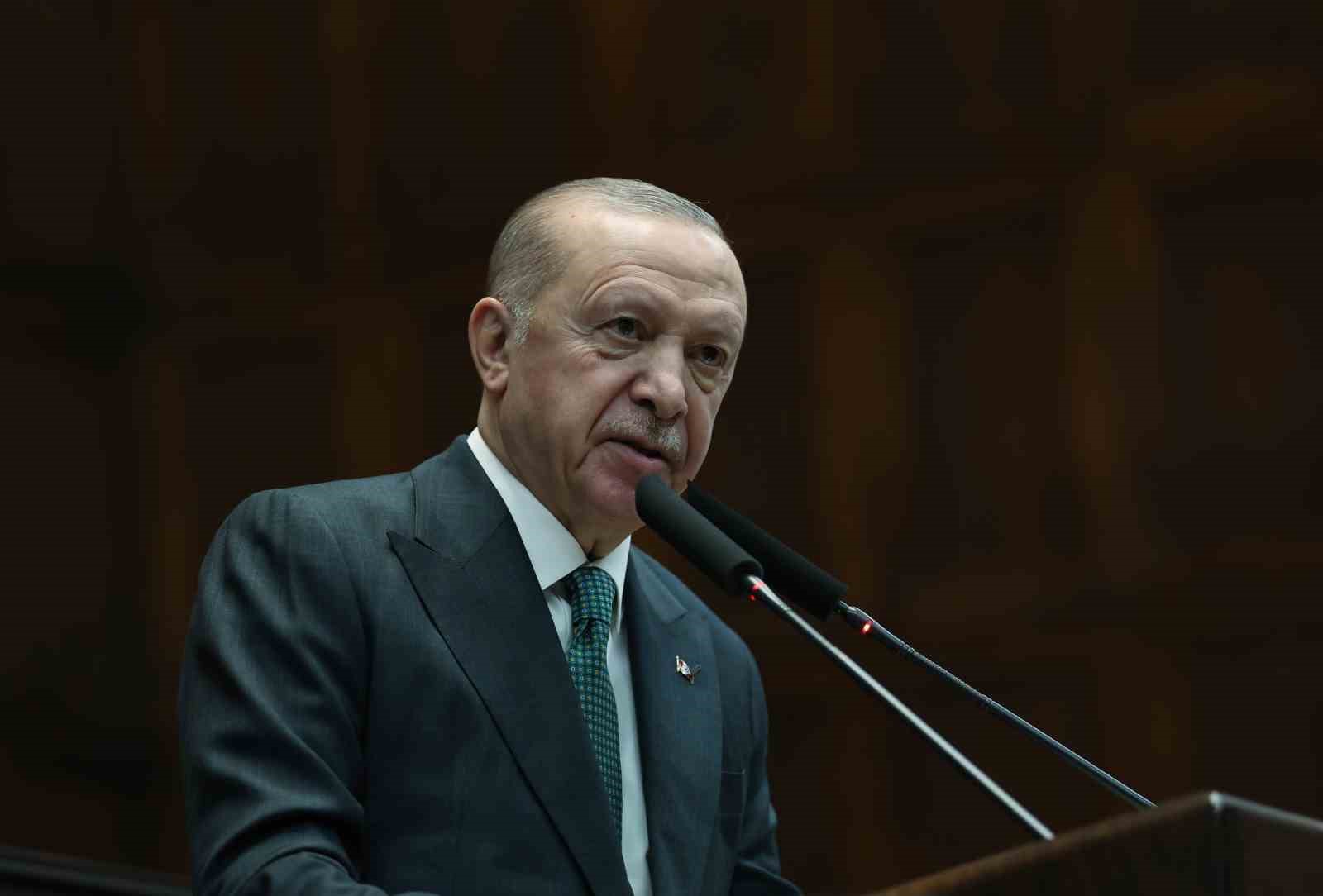 cumhurbaskani erdogan emeklilerimizin bu ayki emekli maas odemelerini one cekerek 14 marttan itibaren odemeye Q6rf68zh